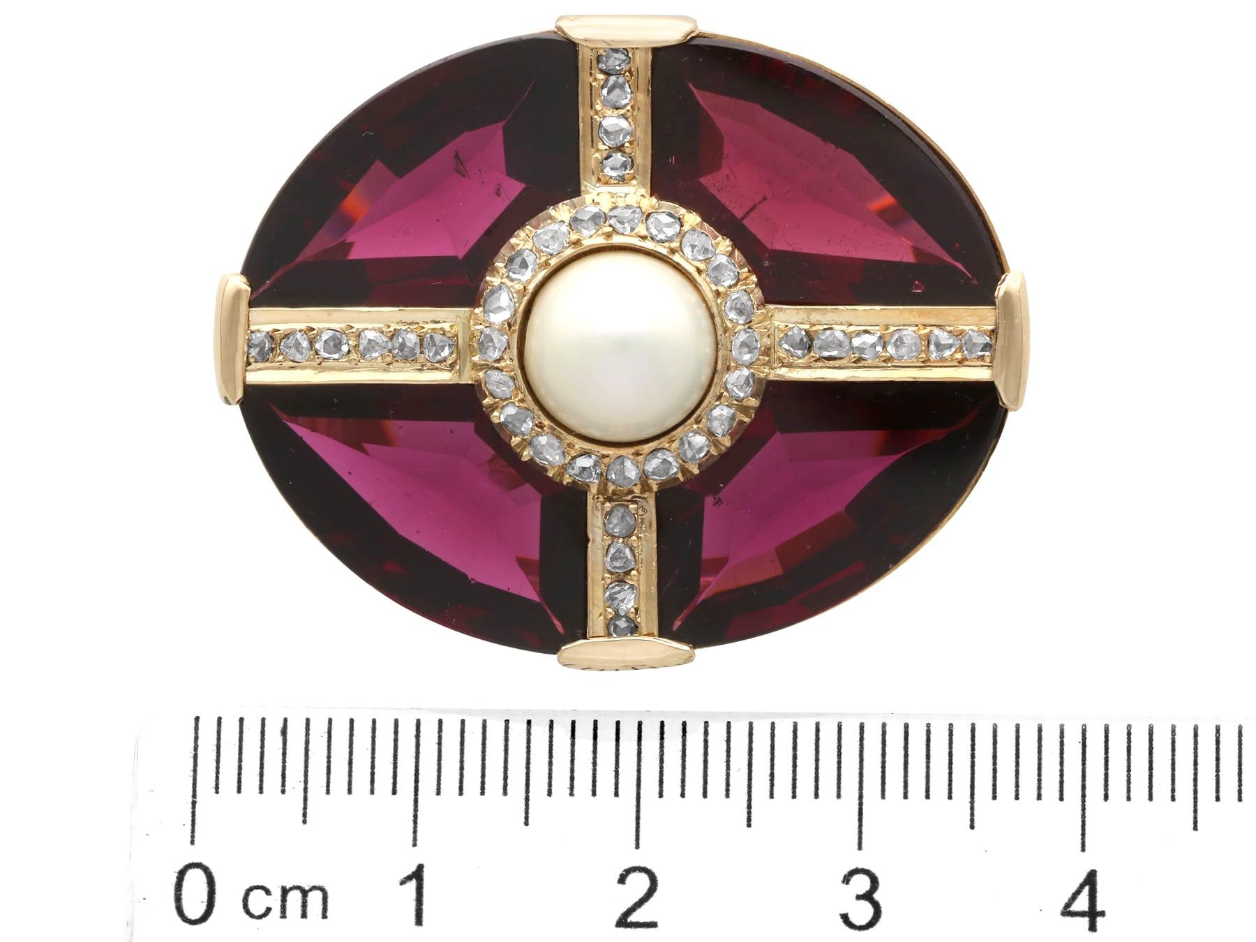 26.52 Carat Garnet 1.23 Carat Diamond Pearl and 15k Yellow Gold Jewellery Suite For Sale 7