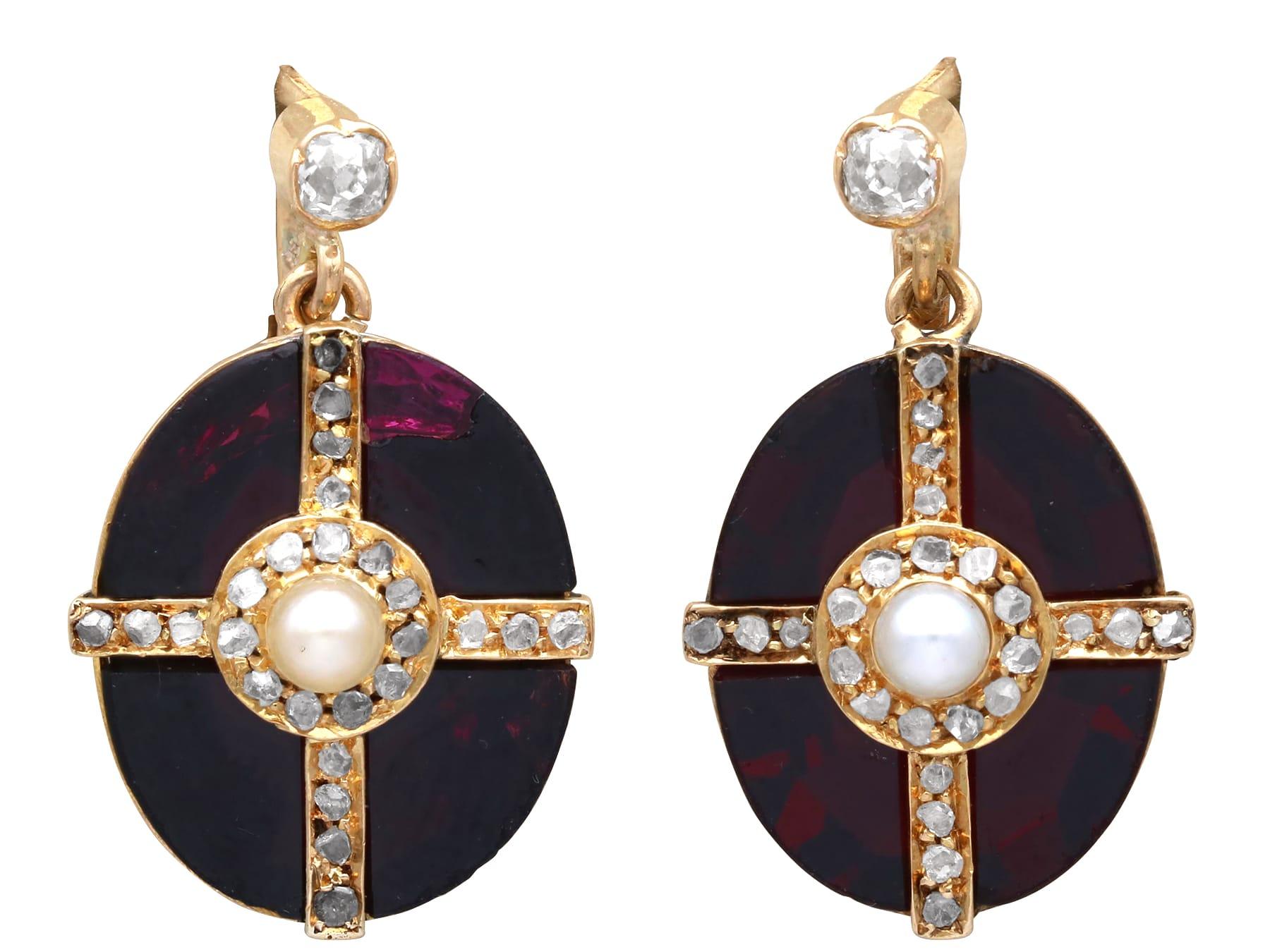 26.52 Carat Garnet 1.23 Carat Diamond Pearl and 15k Yellow Gold Jewellery Suite In Excellent Condition For Sale In Jesmond, Newcastle Upon Tyne