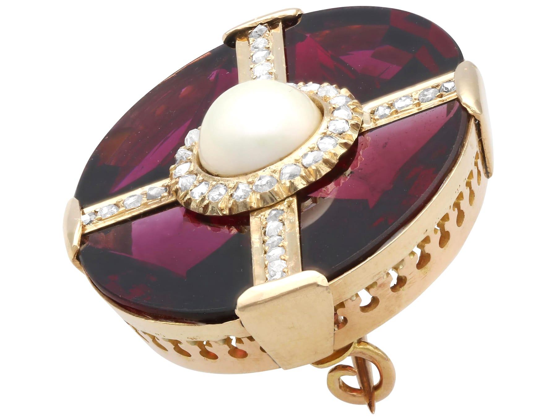 26.52 Carat Garnet 1.23 Carat Diamond Pearl and 15k Yellow Gold Jewellery Suite For Sale 3