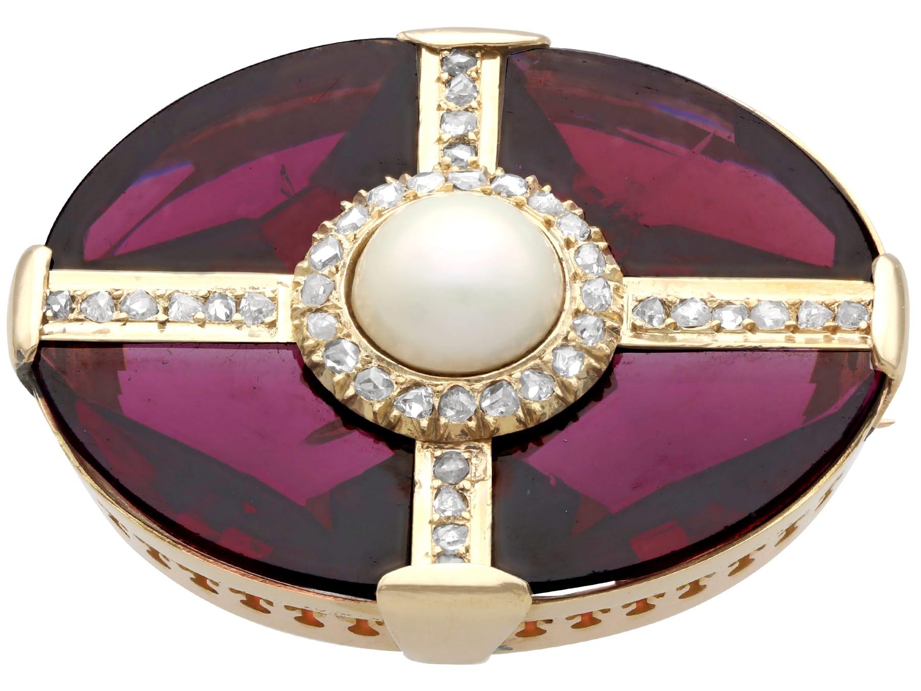 26.52 Carat Garnet 1.23 Carat Diamond Pearl and 15k Yellow Gold Jewellery Suite For Sale 4