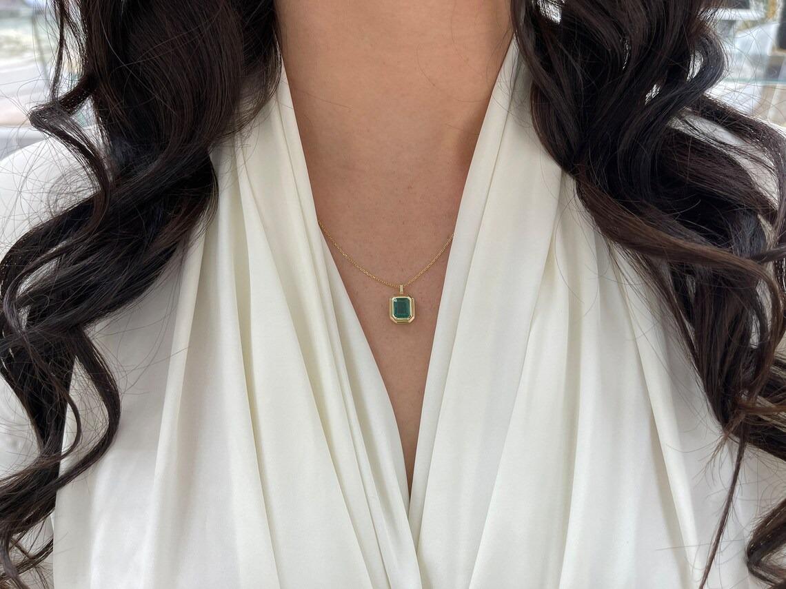 2.65ct 14K Deep Bluish Green Emerald Cut Emerald Double Bezel Solitaire Pendant For Sale 1