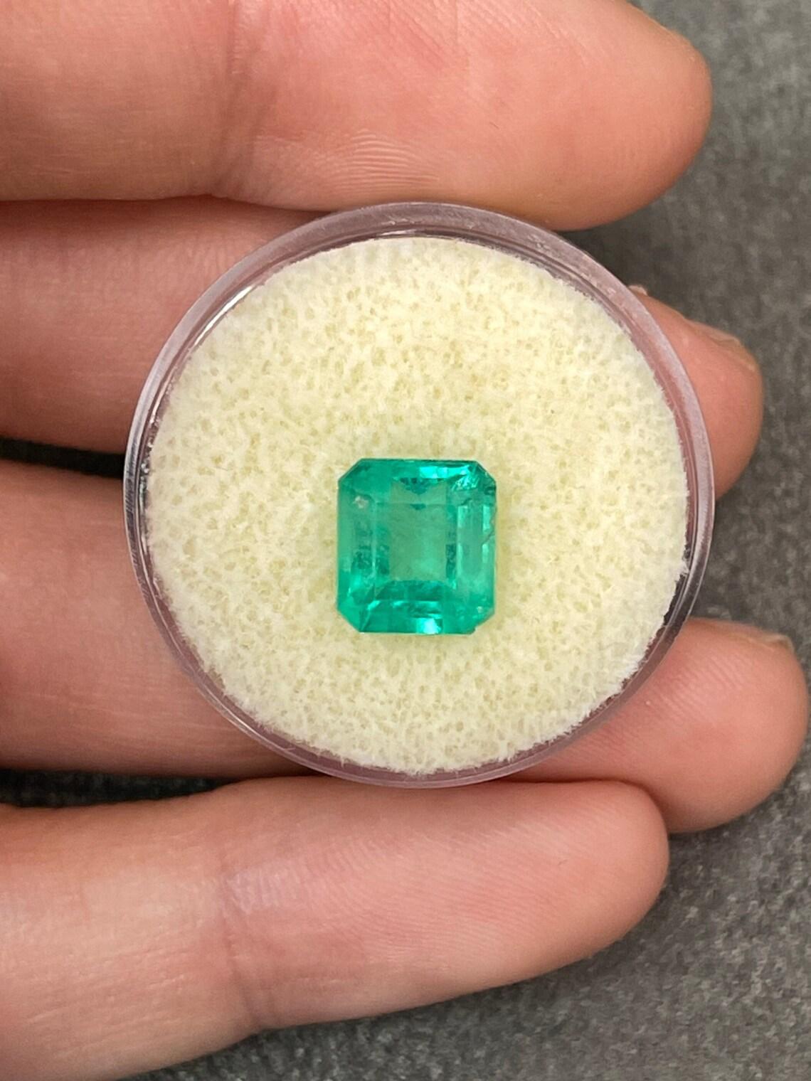 Modern 2.65ct Green Asscher Cut Muzo Colombian Emerald 8x8 Genuine May Birthstone For Sale