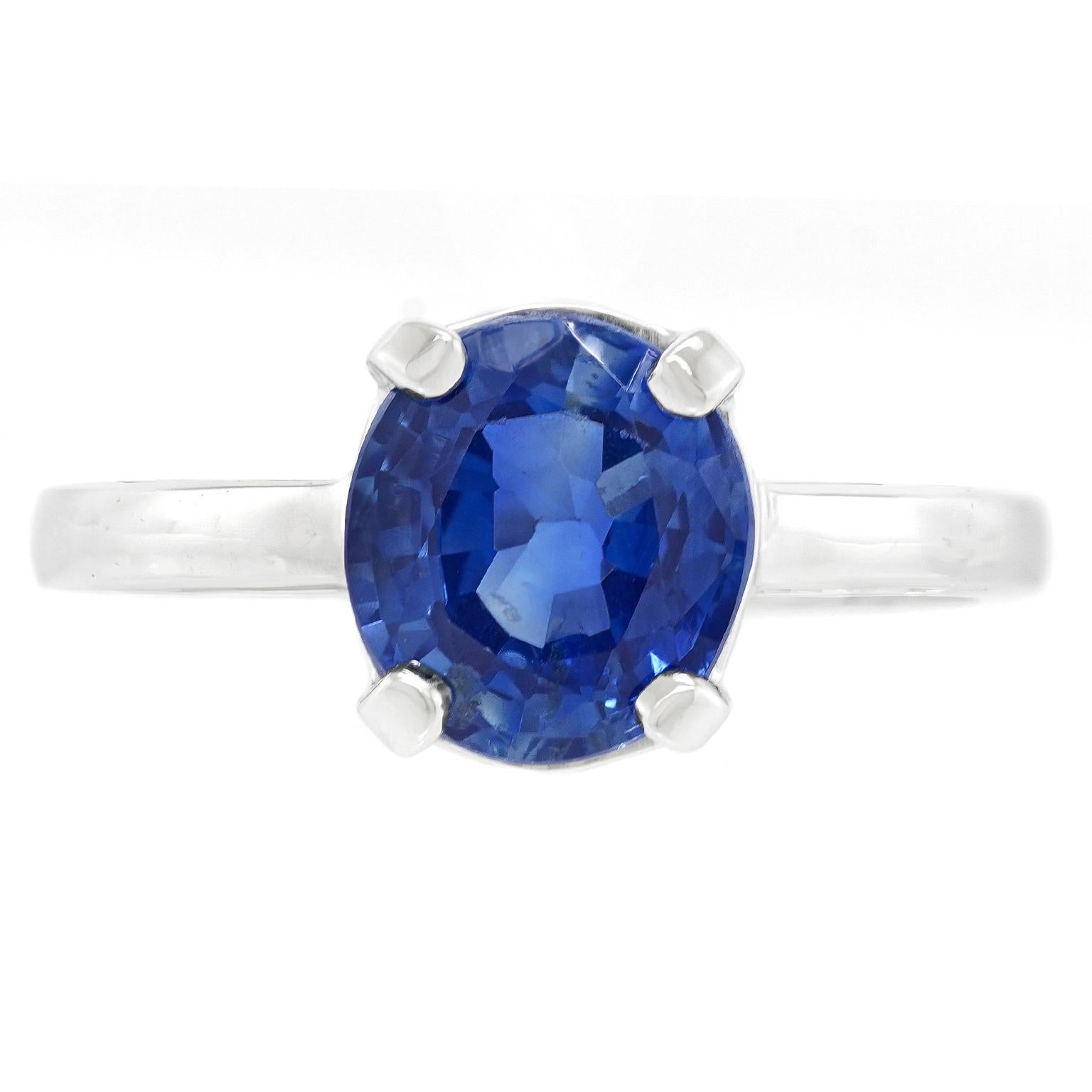 Oval Cut 2.66 carat No Heat Sapphire Ring GIA For Sale