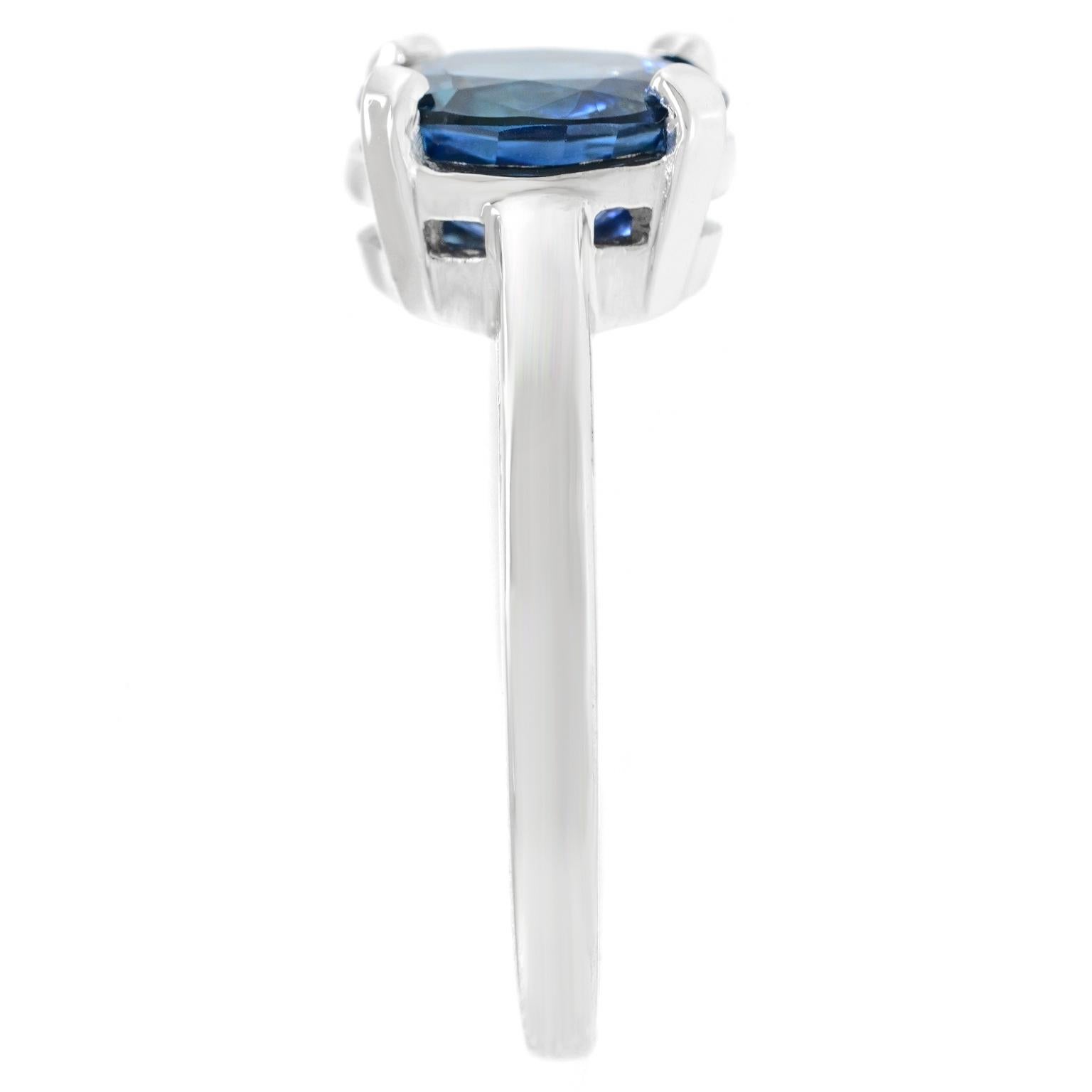 2.66 carat No Heat Sapphire Ring GIA For Sale 3