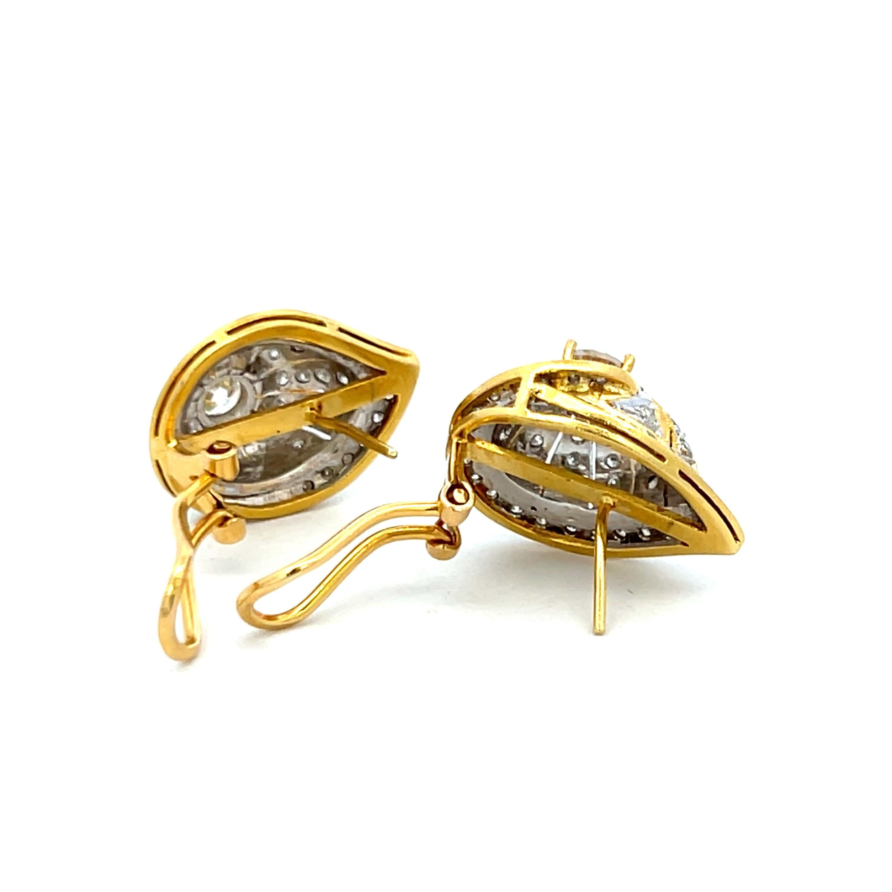 Taglio brillante Orecchini a clip in oro giallo 18 carati da 2,66 carati con diamante tondo a brillante H. H. SI2 in vendita