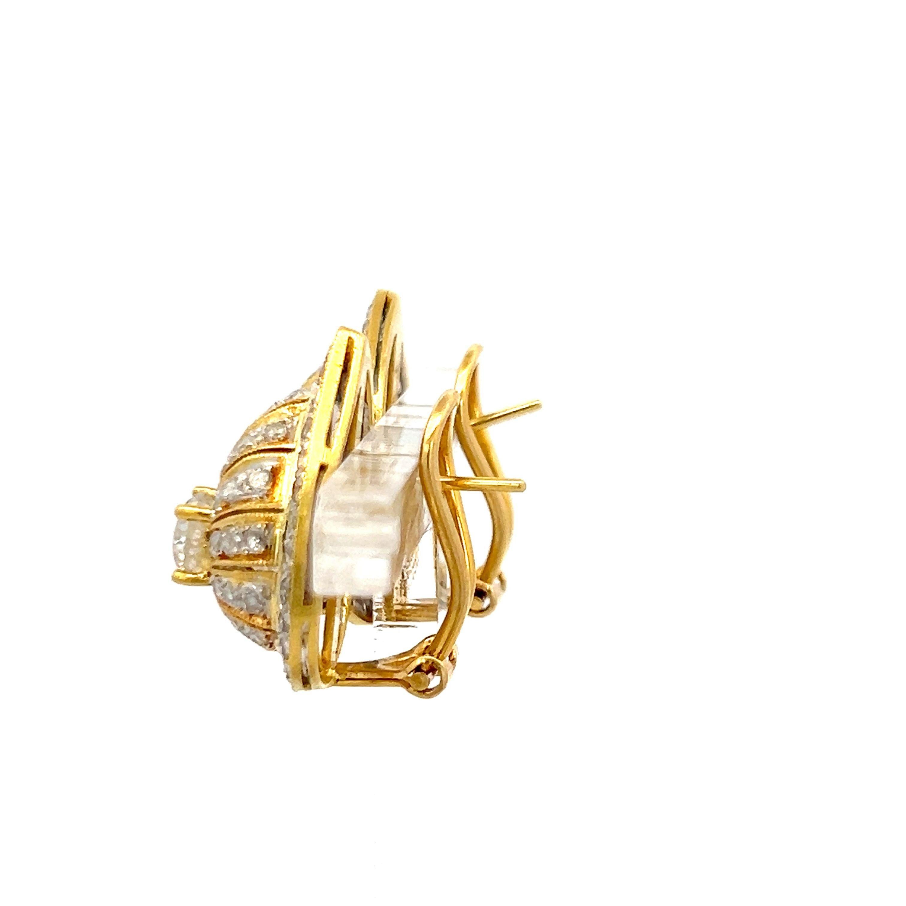 Orecchini a clip in oro giallo 18 carati da 2,66 carati con diamante tondo a brillante H. H. SI2 in vendita 1