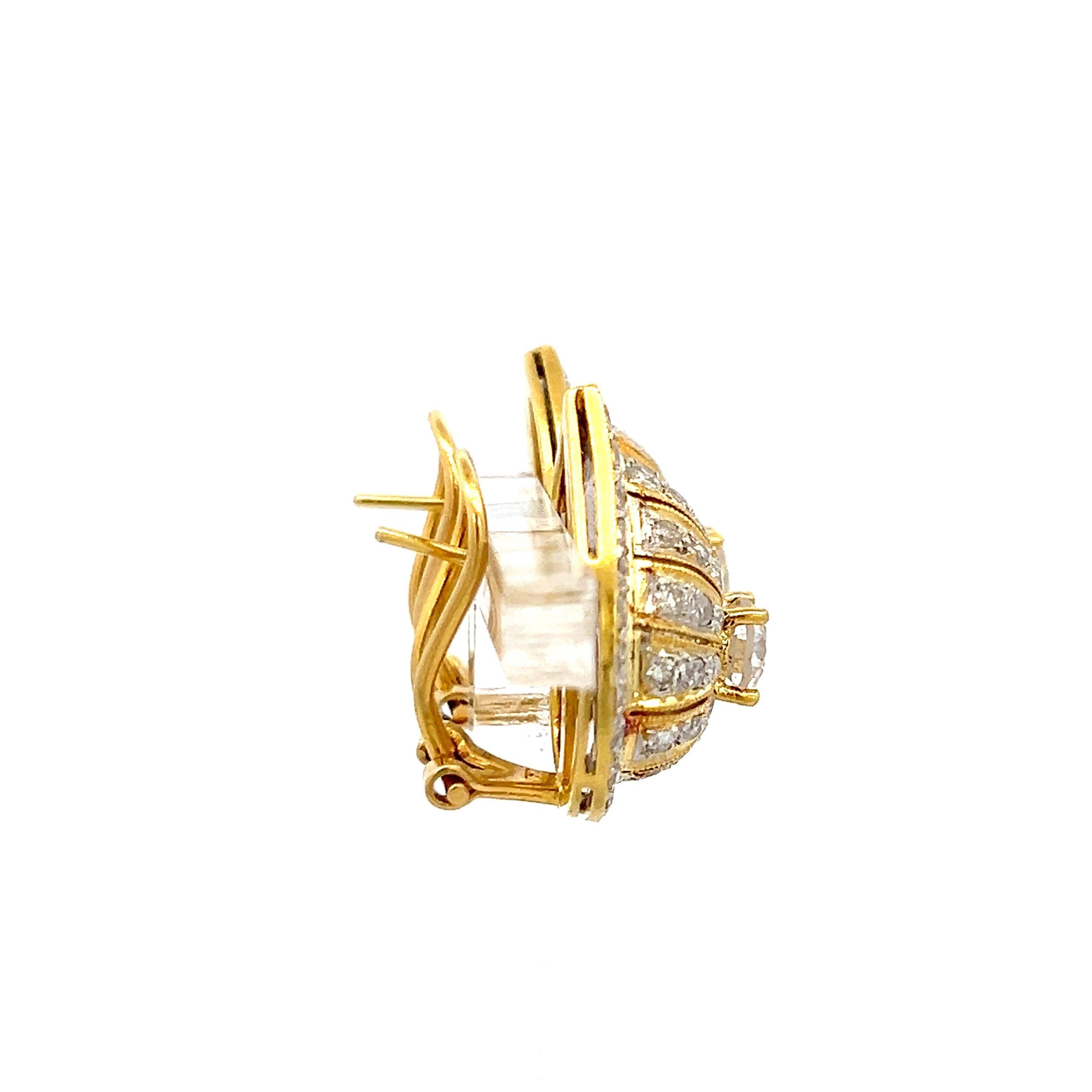 Orecchini a clip in oro giallo 18 carati da 2,66 carati con diamante tondo a brillante H. H. SI2 in vendita 3