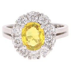 Verlobungsring aus Weißgold mit 2,66 Karat gelbem Saphir und Diamant