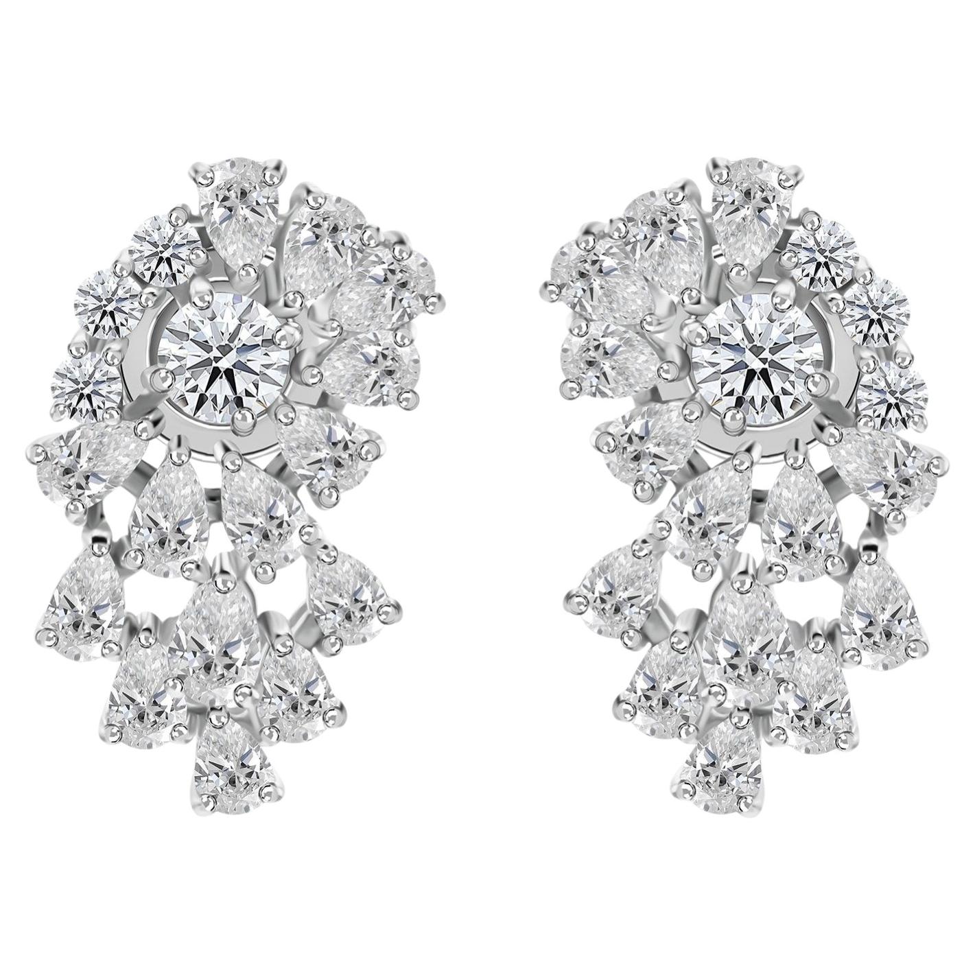 Pendientes de botón con racimo de diamantes naturales de 2,66 quilates, en tallas de pera y redonda, en oro blanco de 18 quilates