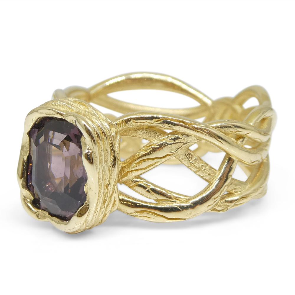2.66ct Purple Spinel Vine Ring set in 14k Yellow Gold For Sale 4