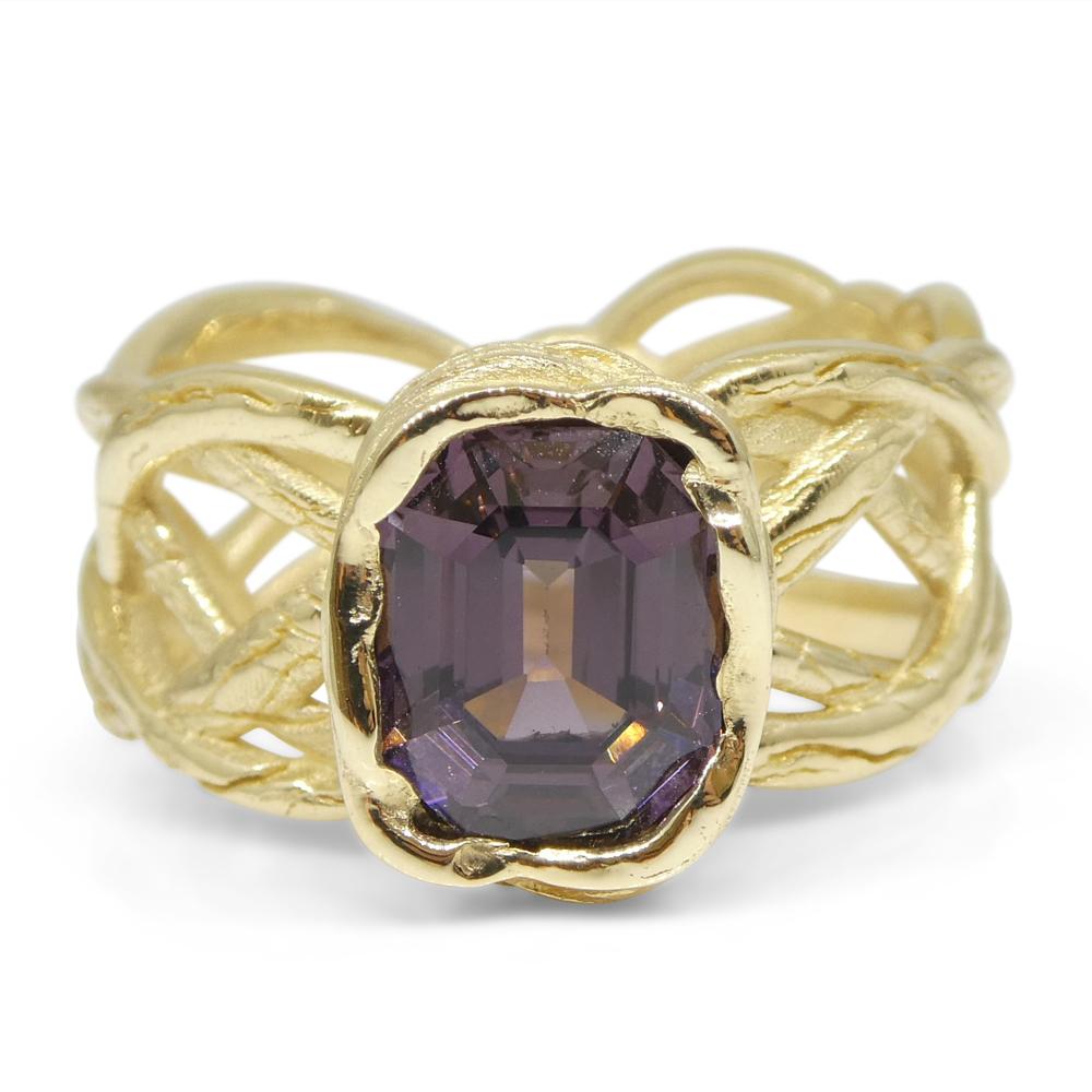 2.66ct Purple Spinel Vine Ring set in 14k Yellow Gold For Sale 7