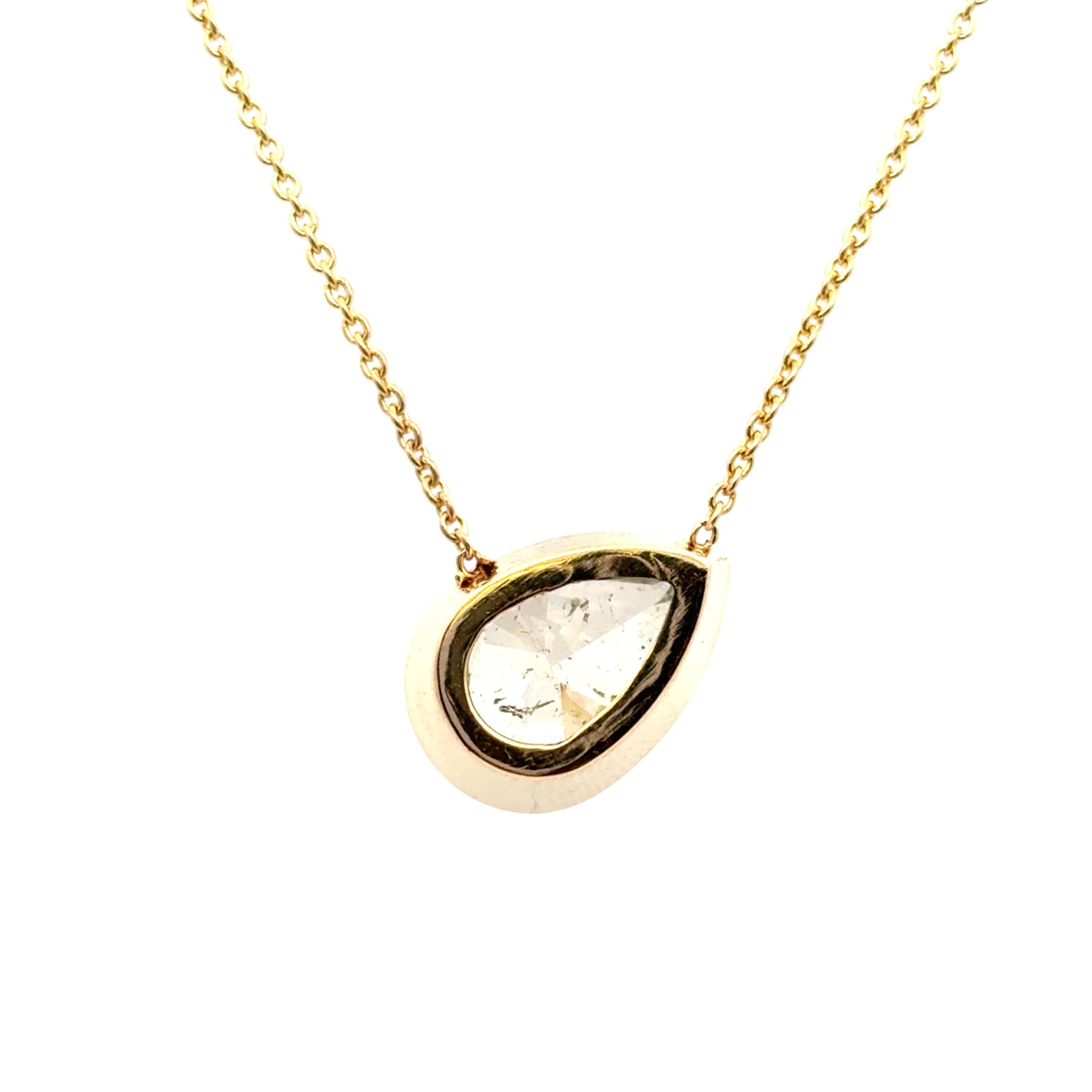 Taglio a goccia Ciondolo con diamante a pera Nature da 2,66 ct. su catena a grano in oro giallo 14k in vendita