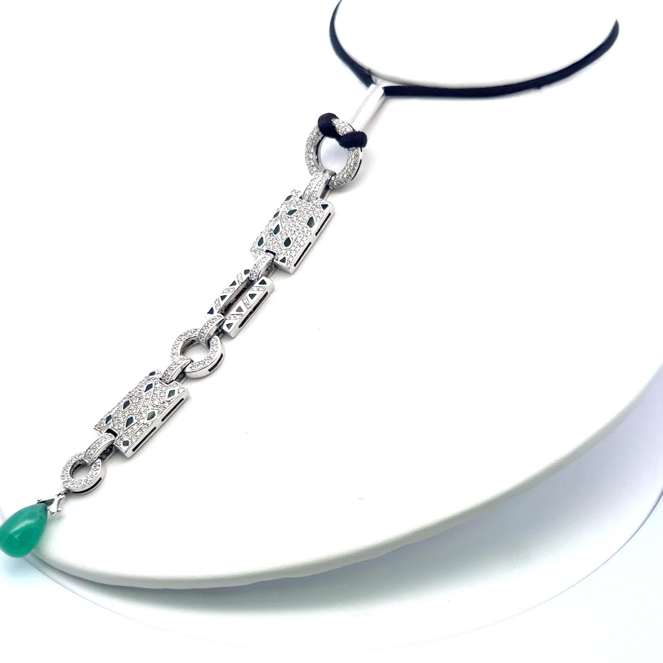 Title:
2.67 Carat Round Brilliant H SI Diamond 1.00 Carat B Emerald 18 Karat White Gold Drop Necklace
Style:
Drop
Metal:
18 Karat White Gold
Gemstone 1:
2.67 Carat Diamond
Number of Stones:
254
Color:
H
Clarity:
SI
Shape:
Round Brilliant
Gemstone