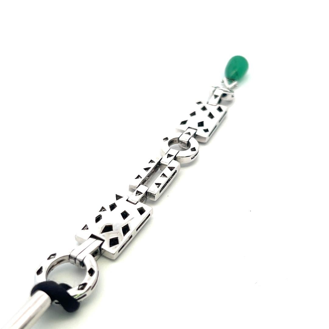 2.67 Carat Round Brilliant Diamond 12.4-8.6MM Emerald 18K WG Drop Necklace For Sale 3