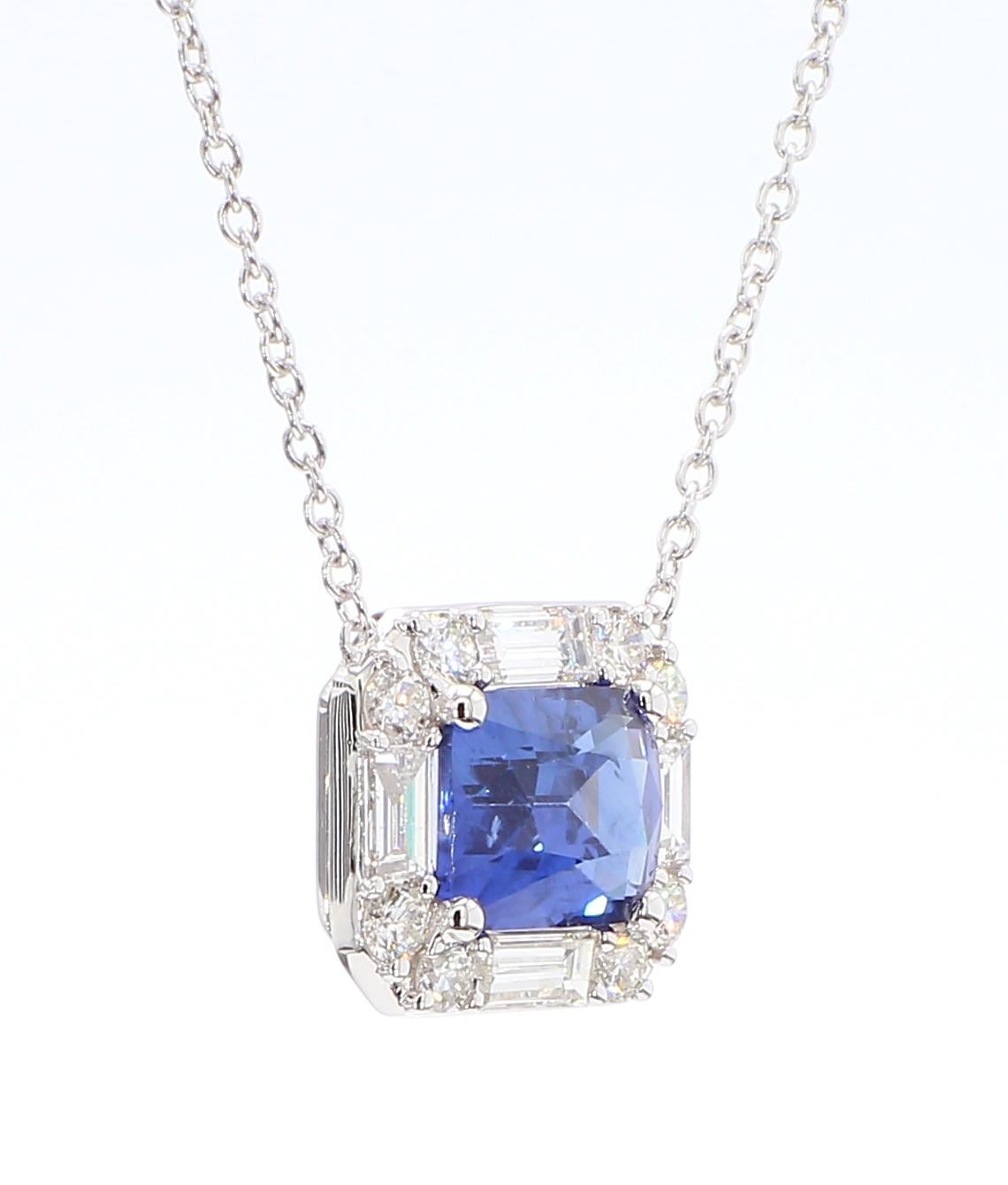 2.67 Carat Sapphire Pendant Long Cushion Cut East West GIA Certified 18K Gold For Sale 5