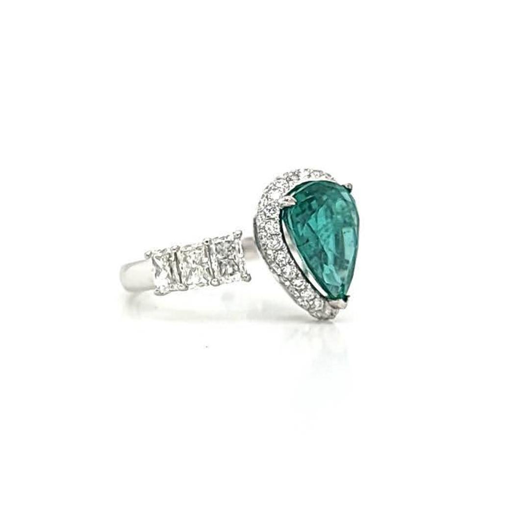 Women's or Men's 2.67 CT Zambian Emerald & 1.10 CT Diamonds in 14K White Gold Engagement Ring For Sale