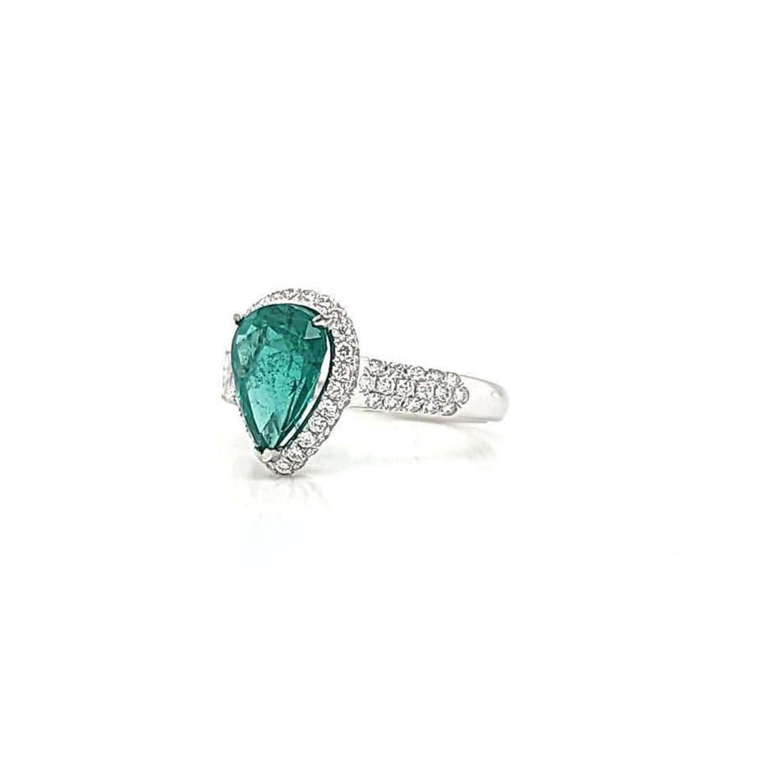 2.67 CT Zambian Emerald & 1.10 CT Diamonds in 14K White Gold Engagement Ring For Sale 2