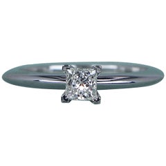 26717 Tiffany & Co. Verlobungsring aus Platin mit einem 0,30-Karat-Diamanten im Prinzessschliff, Reinheit I, VVS2, Größe 5,5