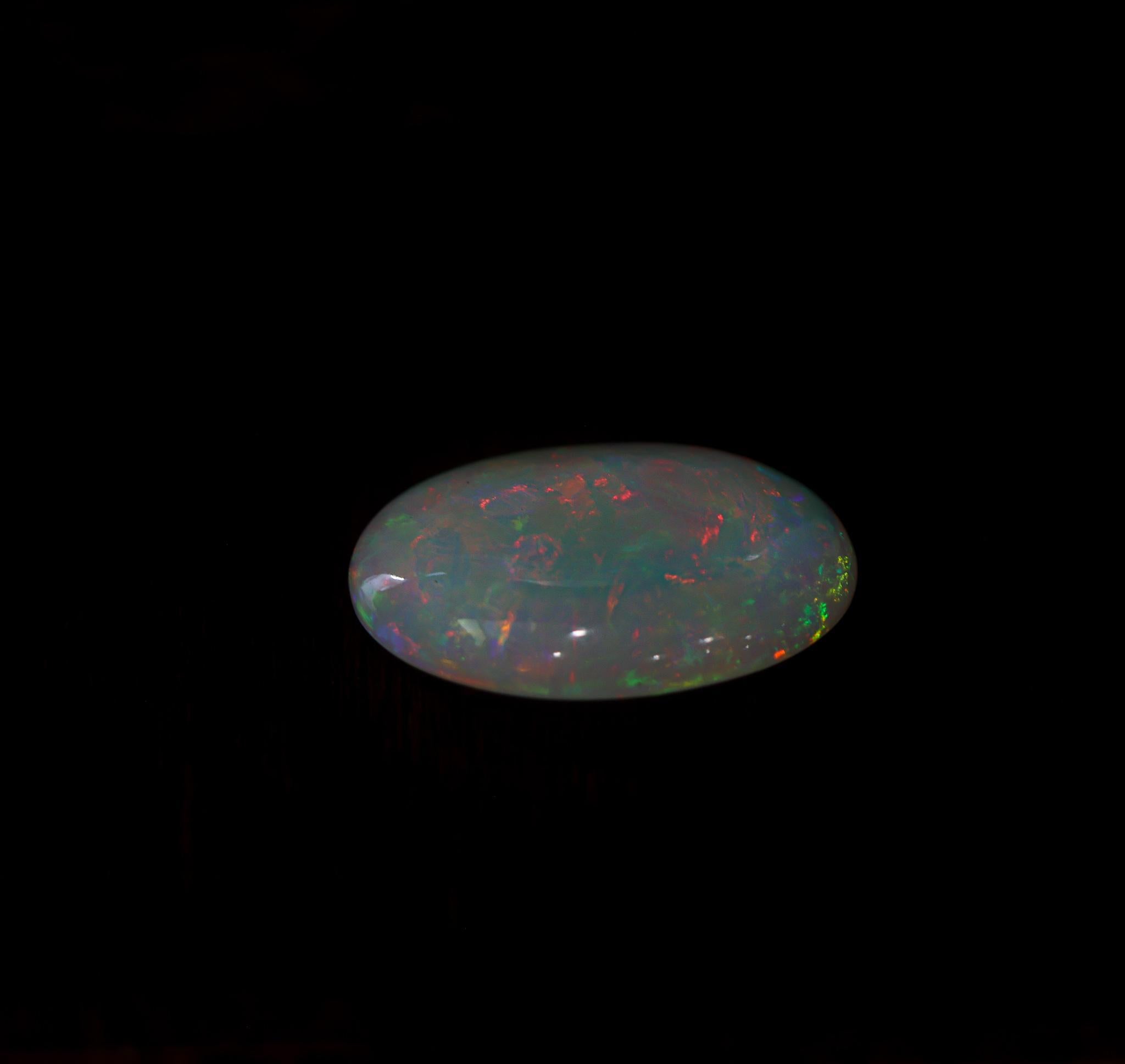 Art Deco 26.72 Carat Ethiopian Opal Loose Gemstone Oval 29x24mm For Sale