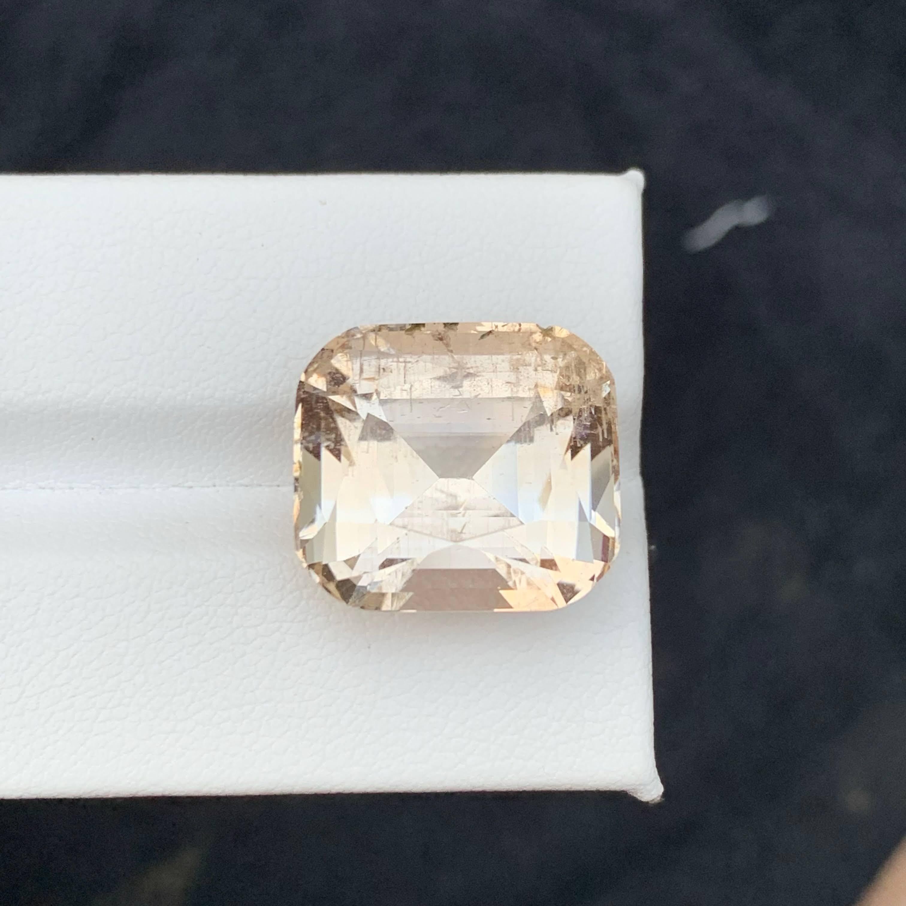 Women's or Men's 26.75 Carat Natural Loose Light Gold Topaz Stone Cushion Cut Pakistani Gemstone For Sale