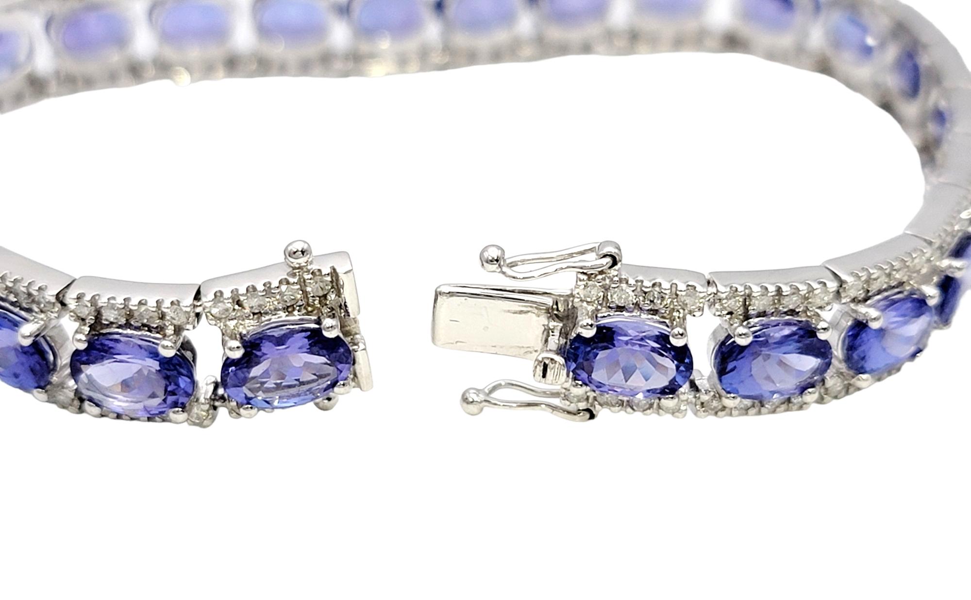 26.75 Carat Total Oval Tanzanite and Pave Diamond Line Bracelet in White Gold For Sale 4