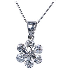 26794 Platin-Anhänger mit rundgeschliffenem Diamanten (1,00 ct) in Blütenblattform und 16-Zoll-Kette