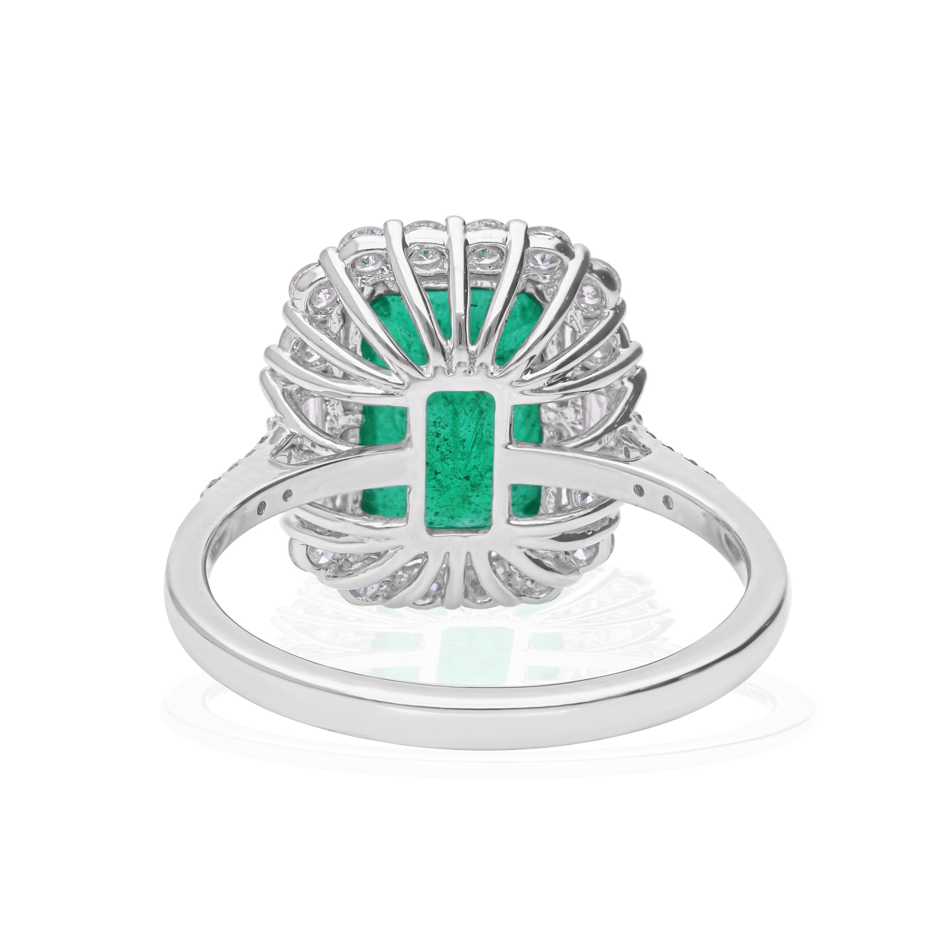 in vendita:  Anello nuziale aureolato con diamante smeraldo dello Zambia da 2,67 carati in oro bianco 18 carati 6
