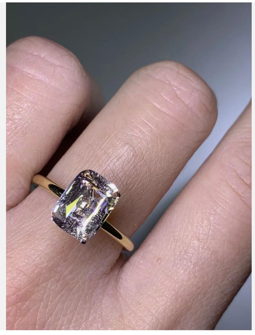 Art déco Bague de fiançailles solitaire saphir émeraude 2,67ct en or jaune 18ct en vente