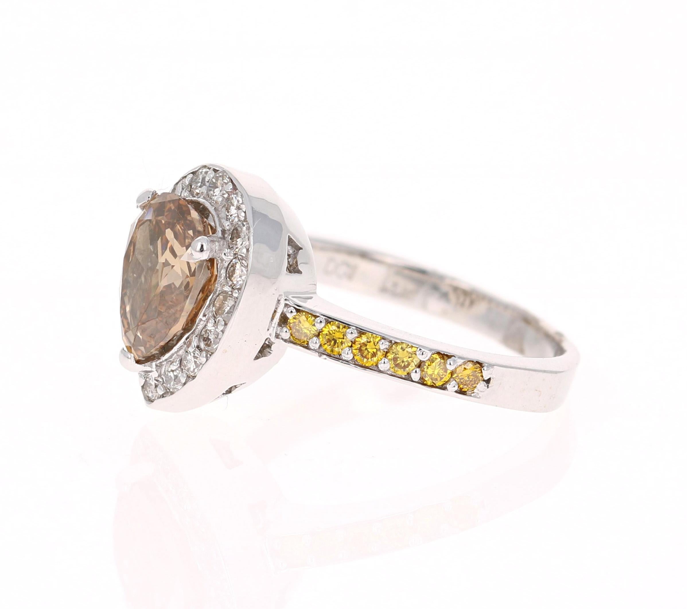 2,68 Karat Champagner Gelber Diamant 18 Karat Weißgold Ring (Moderne) im Angebot