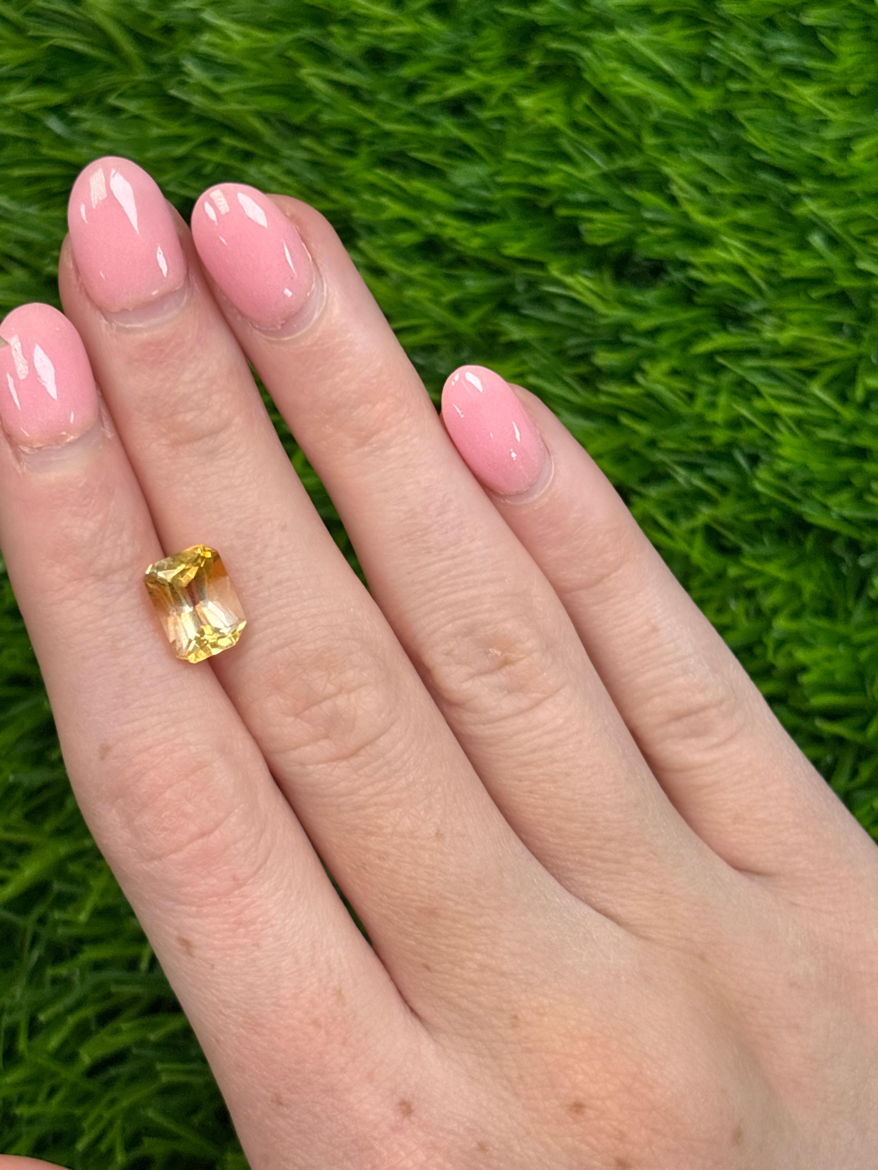 2,68 Karat Smaragd-Schliff Natürlicher goldgelber bis honigfarbener zweifarbiger Citrin Lose Edelstein im Zustand „Neu“ im Angebot in GREAT NECK, NY