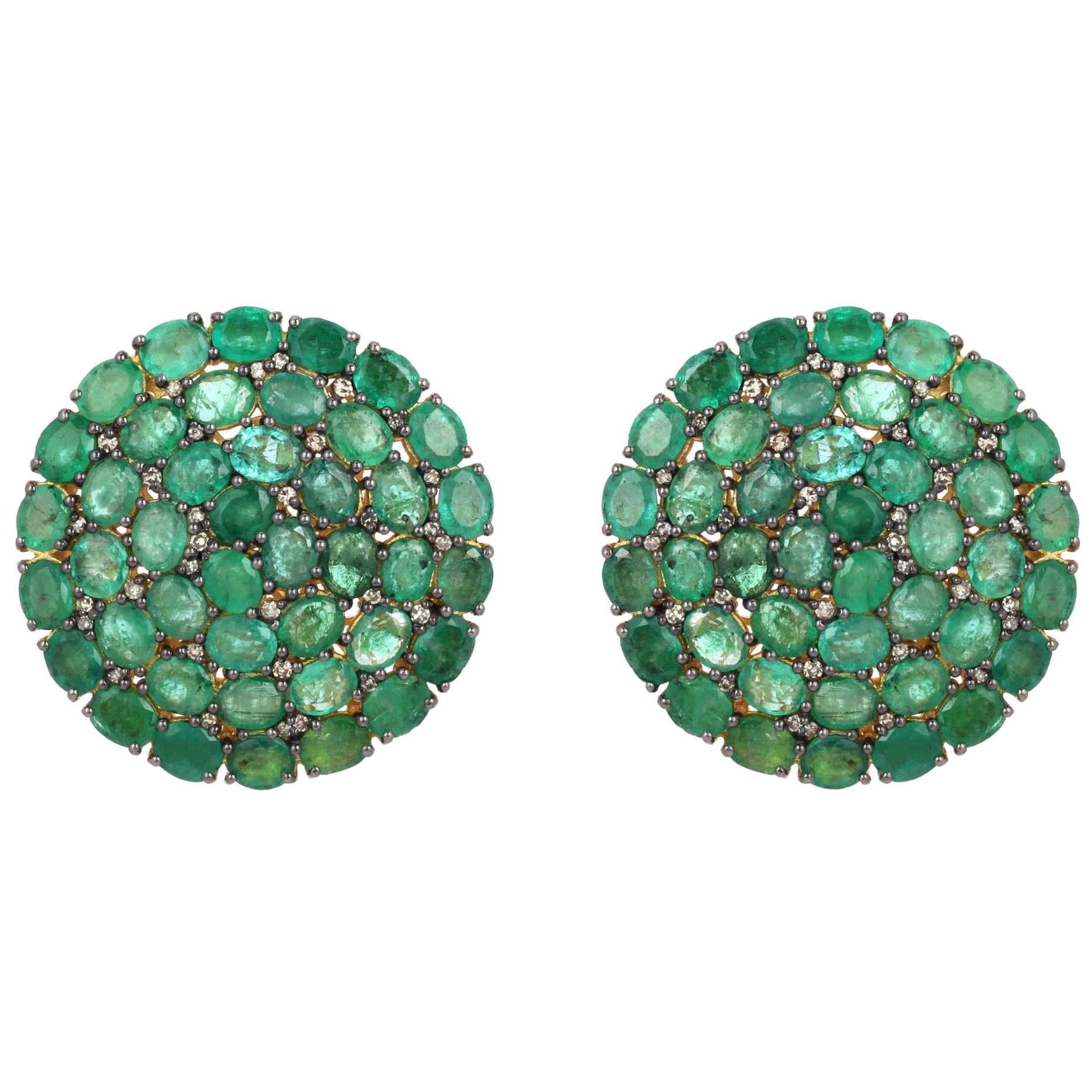 26.8 Carat Emerald Diamond Fluid Stud Earrings For Sale
