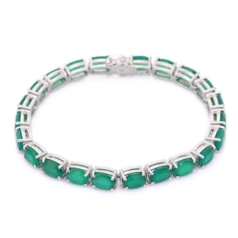 26.8 Carat Green Onyx Gemstone Tennis Bracelet Gift for Her in Sterling Silver In New Condition For Sale In New York, NY