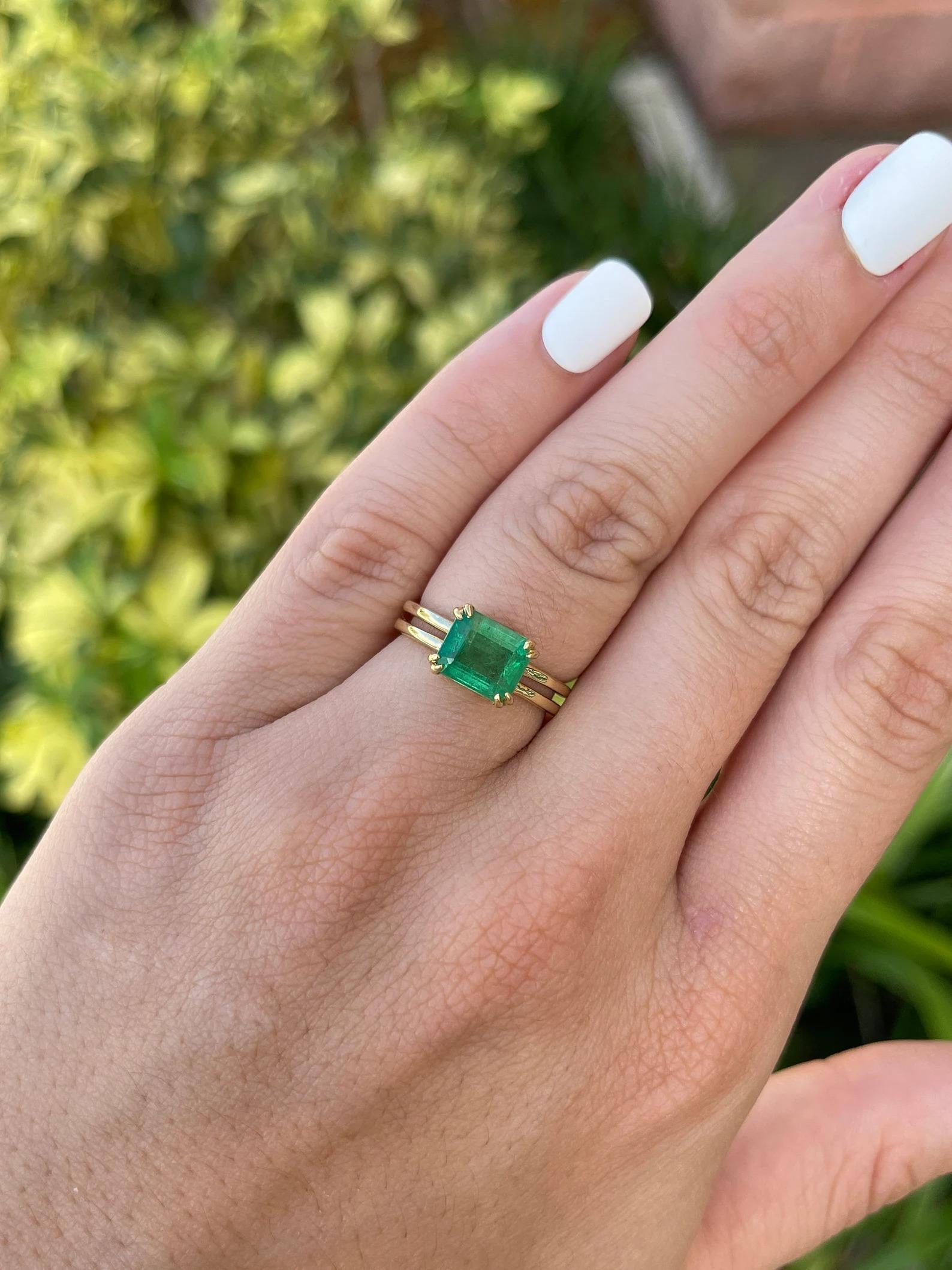 Women's 2.68 Carat Natural Emerald Medium Green Double Split Shank Ring Gold 18K For Sale