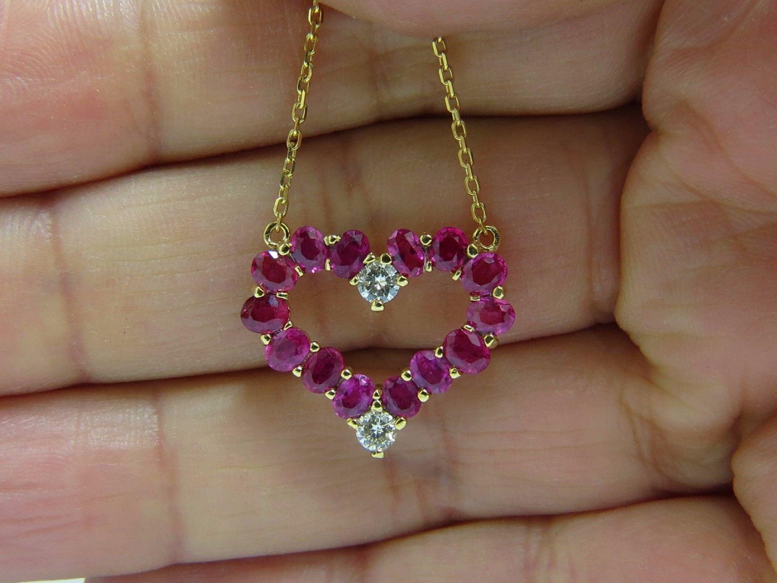 Oval Cut 2.68 Carat Natural Ruby Diamonds Heart Necklace 14 Karat Vivid Reds