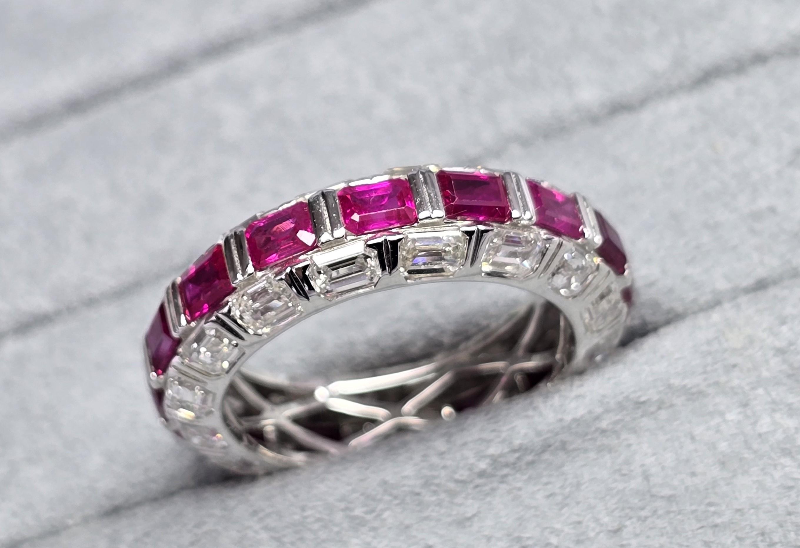Bague octogonale en rubis de 2,68 carats en vente 5