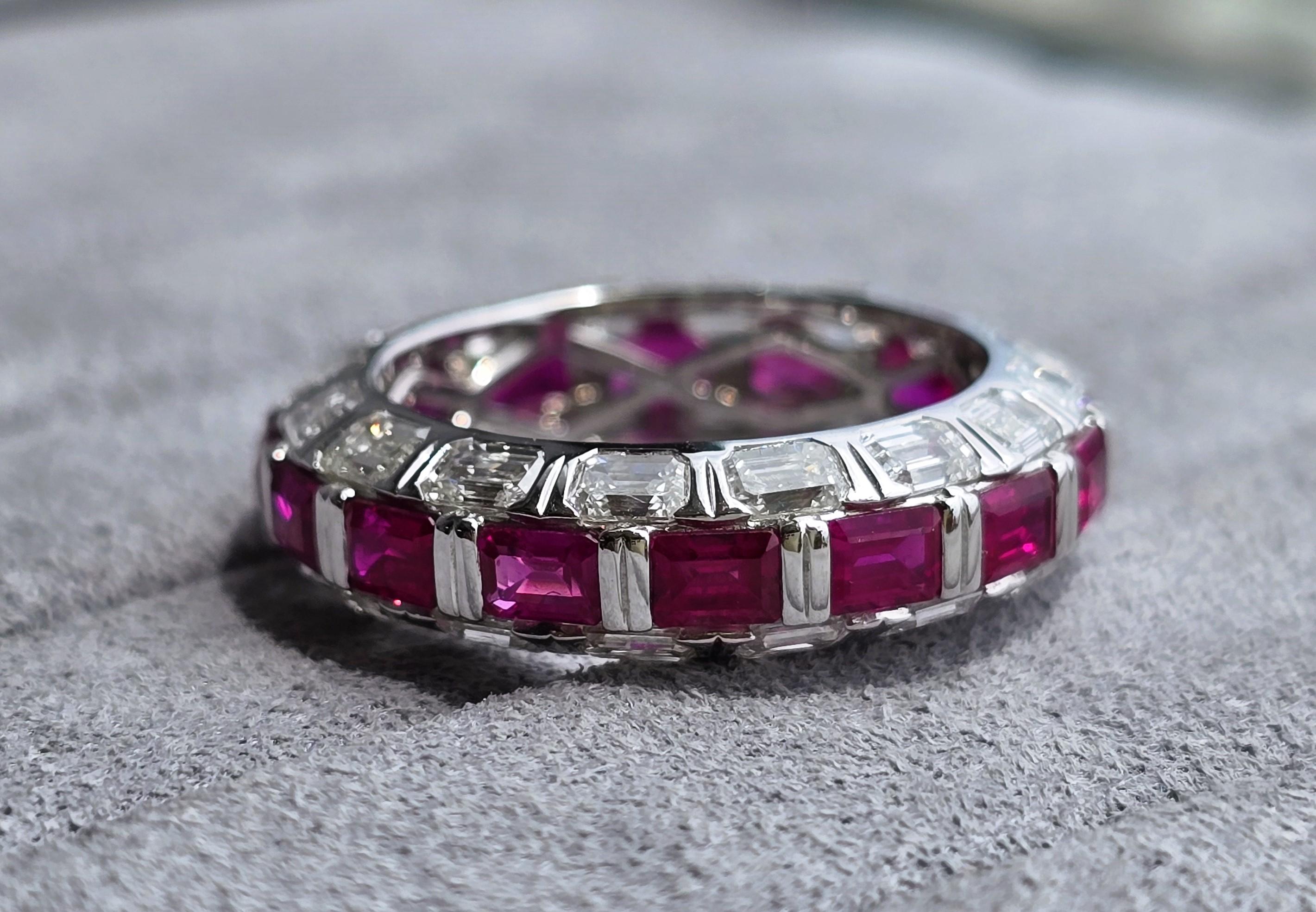 Bague octogonale en rubis de 2,68 carats en vente 1