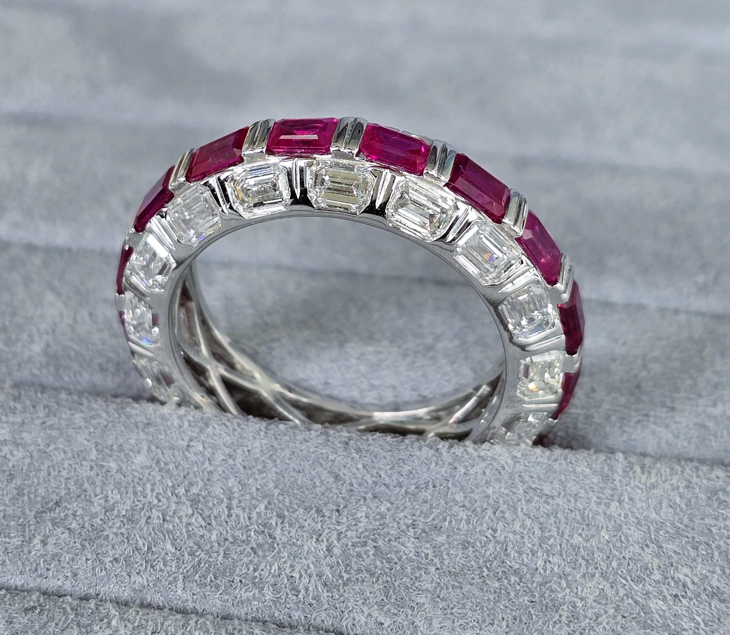 Bague octogonale en rubis de 2,68 carats en vente 2