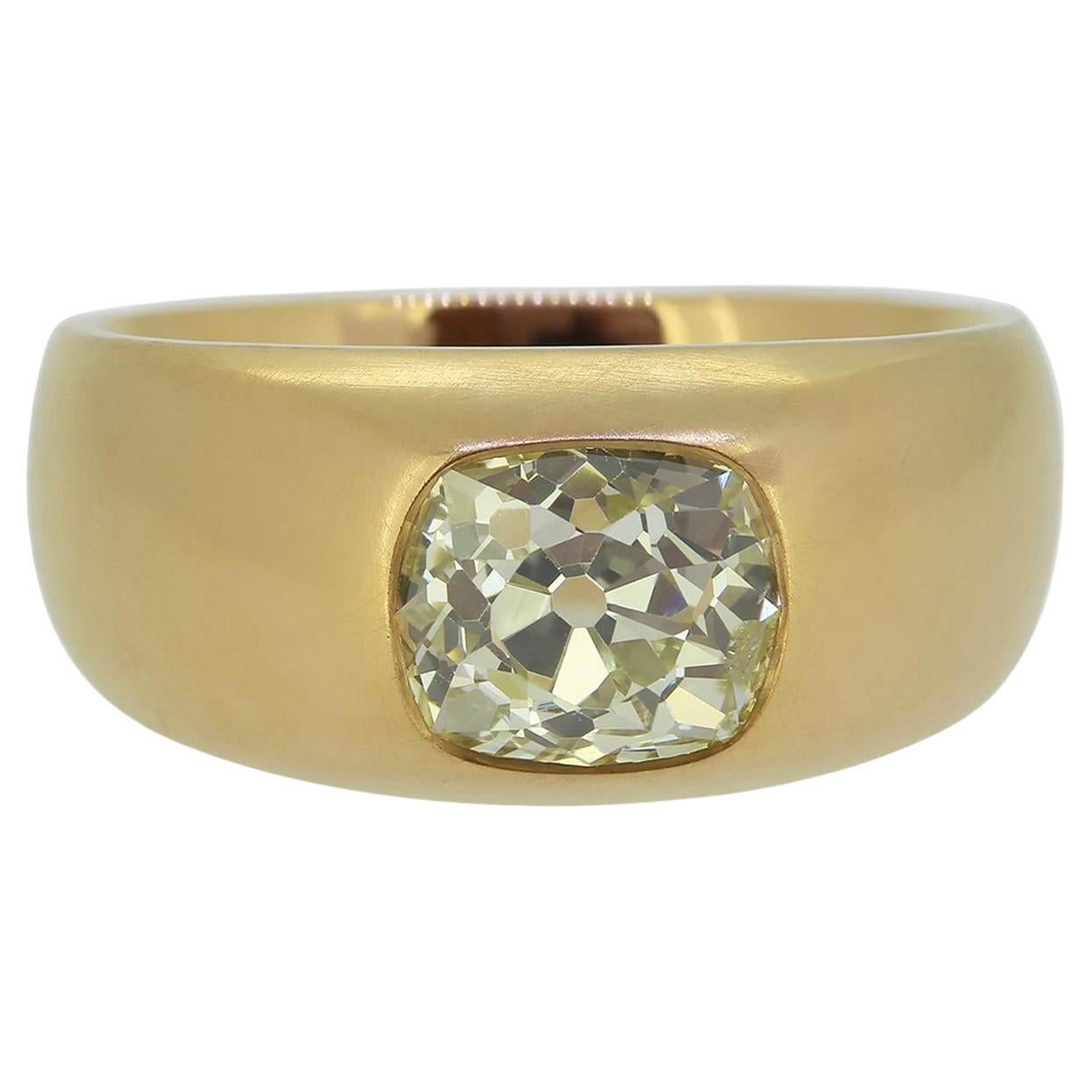 2.68 Carat Old Cut Diamond Single Stone Ring (bague à une pierre) en vente