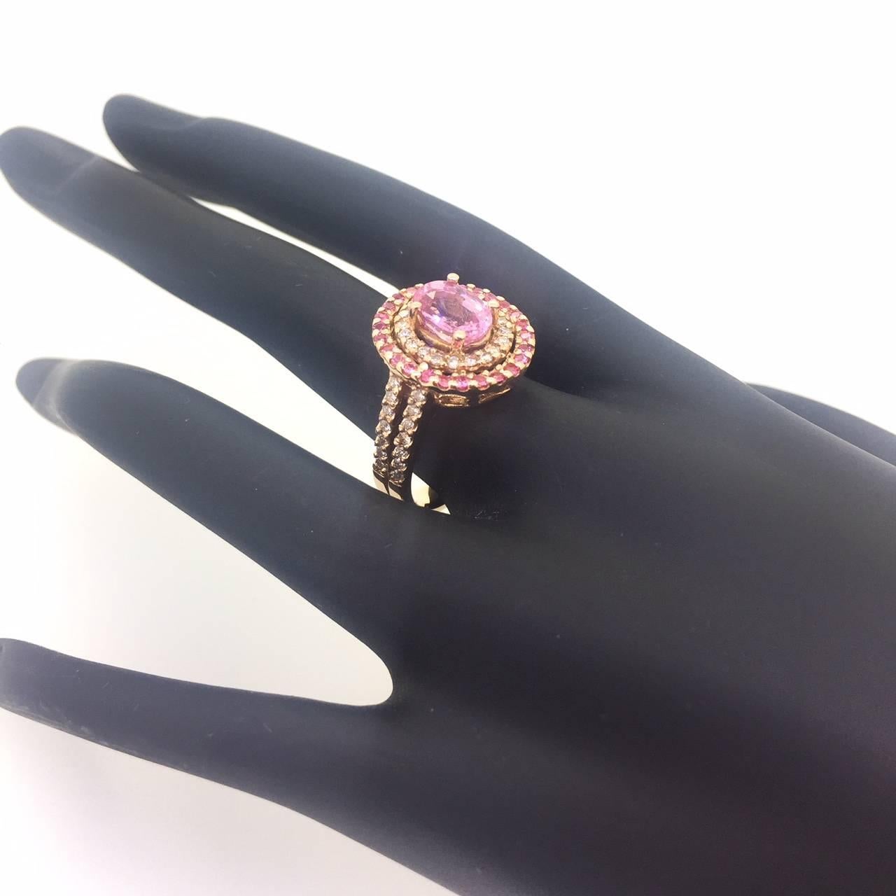 2.68 Carat Pink Sapphire Diamond 14 Karat Rose Gold Ring For Sale 1