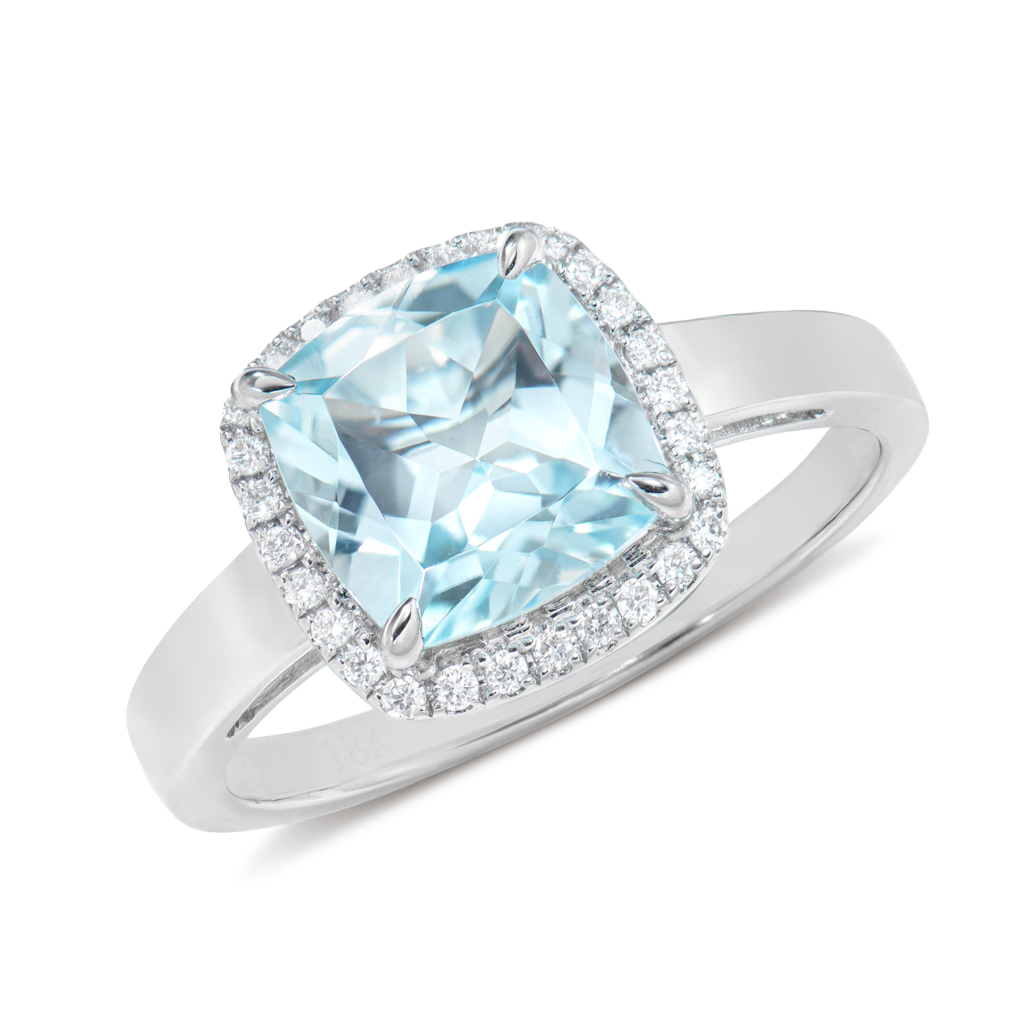 2,68 Karat Schweizer Blautopas Fancy Ring aus 18 Karat Weißgold mit weißem Diamant. (Kissenschliff) im Angebot