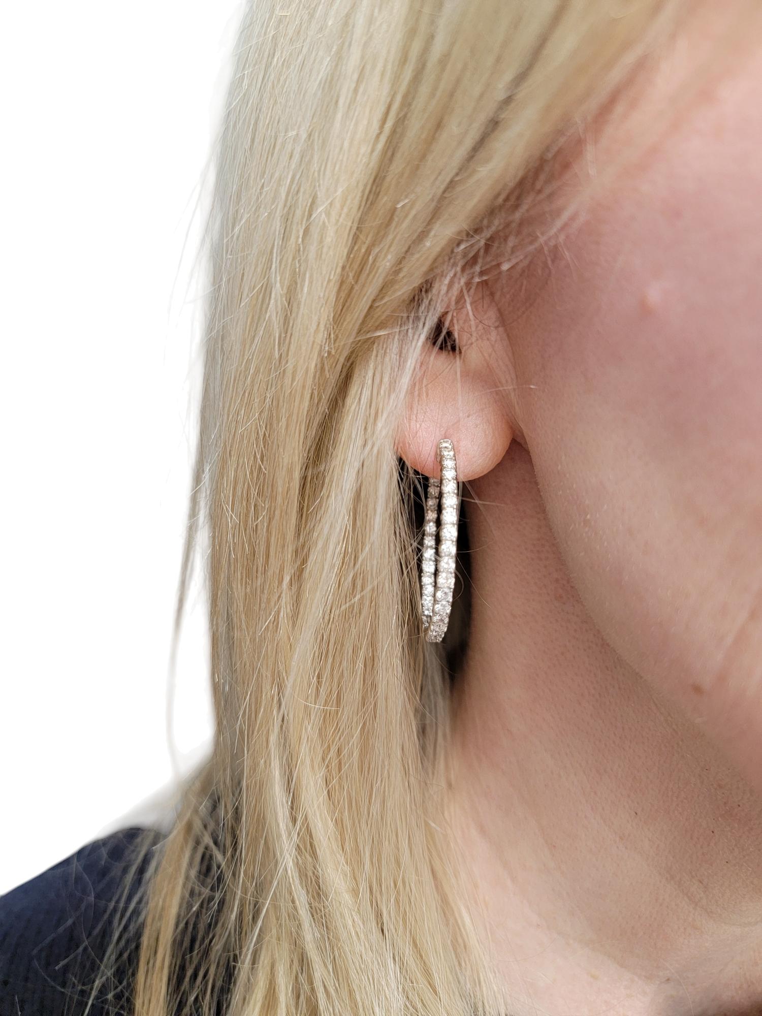 Boucles d'oreilles en or blanc 14 carats avec diamants ronds de 2,68 carats (Inside-Out) en vente 5