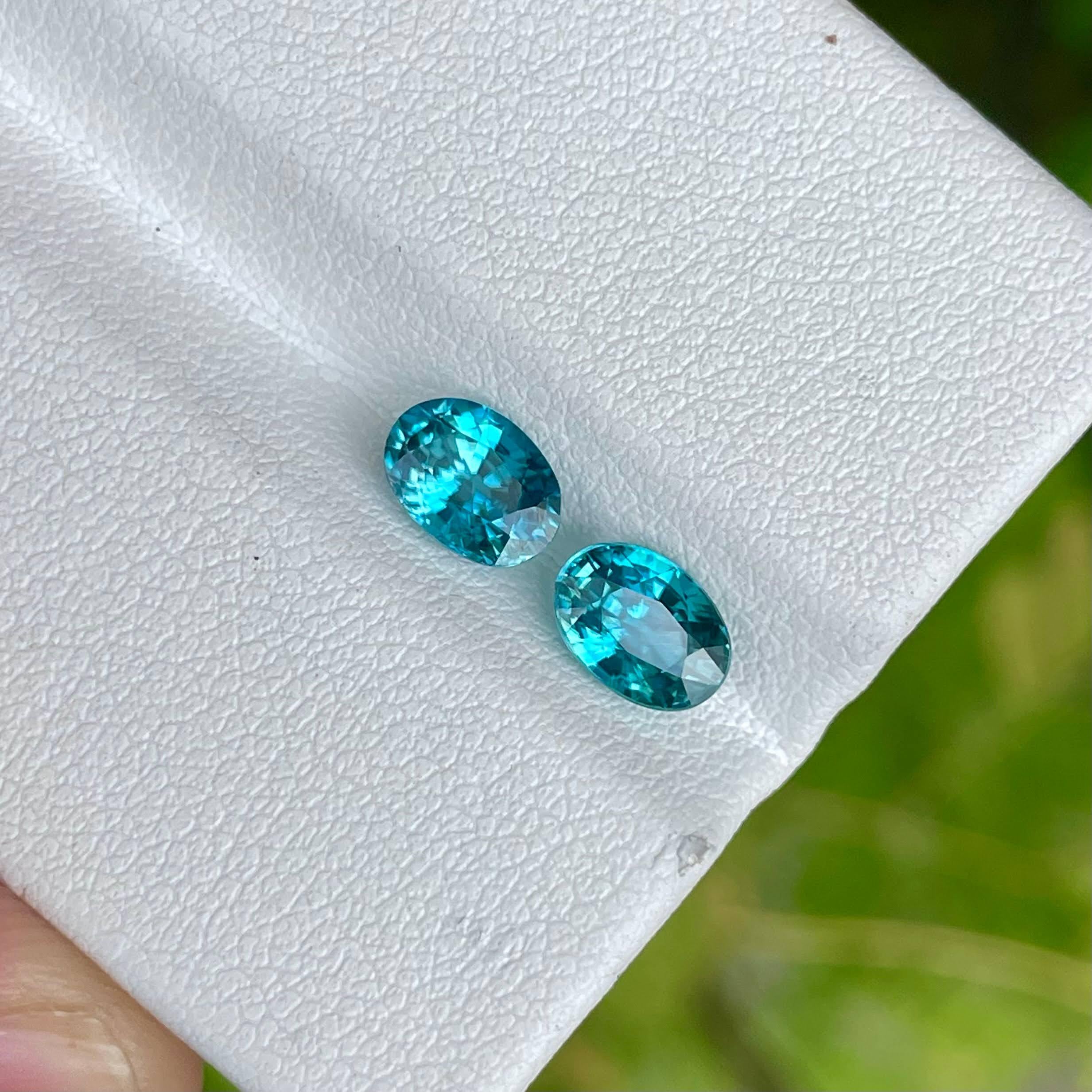 Women's or Men's 2.68 Carats Blue Loose Zircon Stone Pair Oval Cut Natural Cambodian Gemstone For Sale