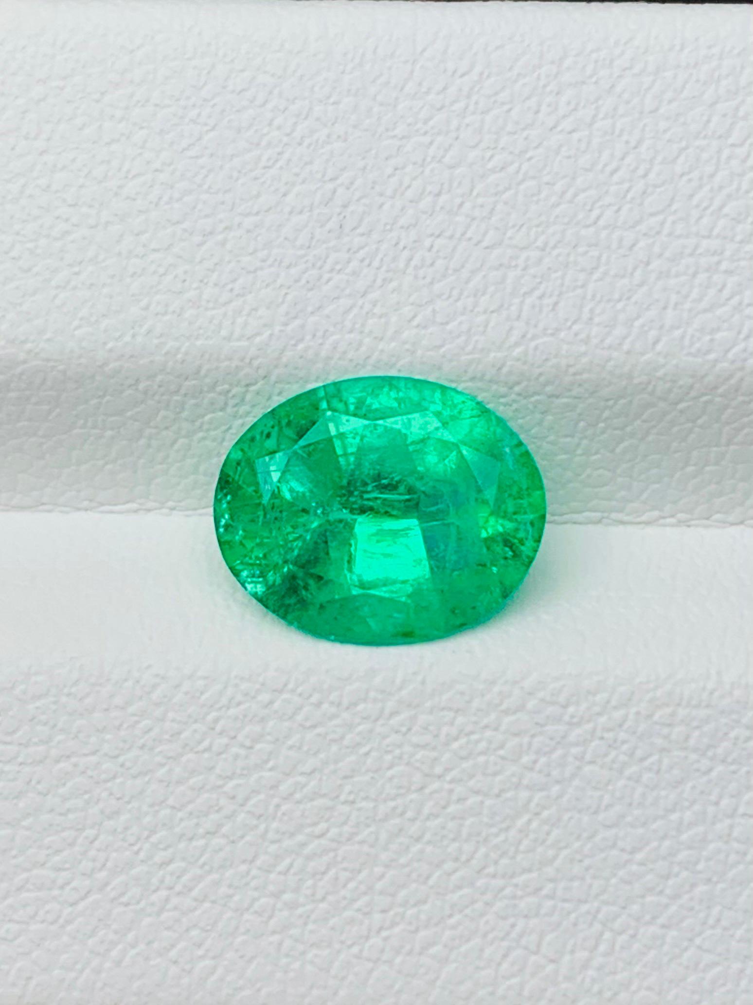 Brilliant Cut 2.68 Ct GIA Certification Natural Emerald Russia No Oil eye clean Gemstone For Sale