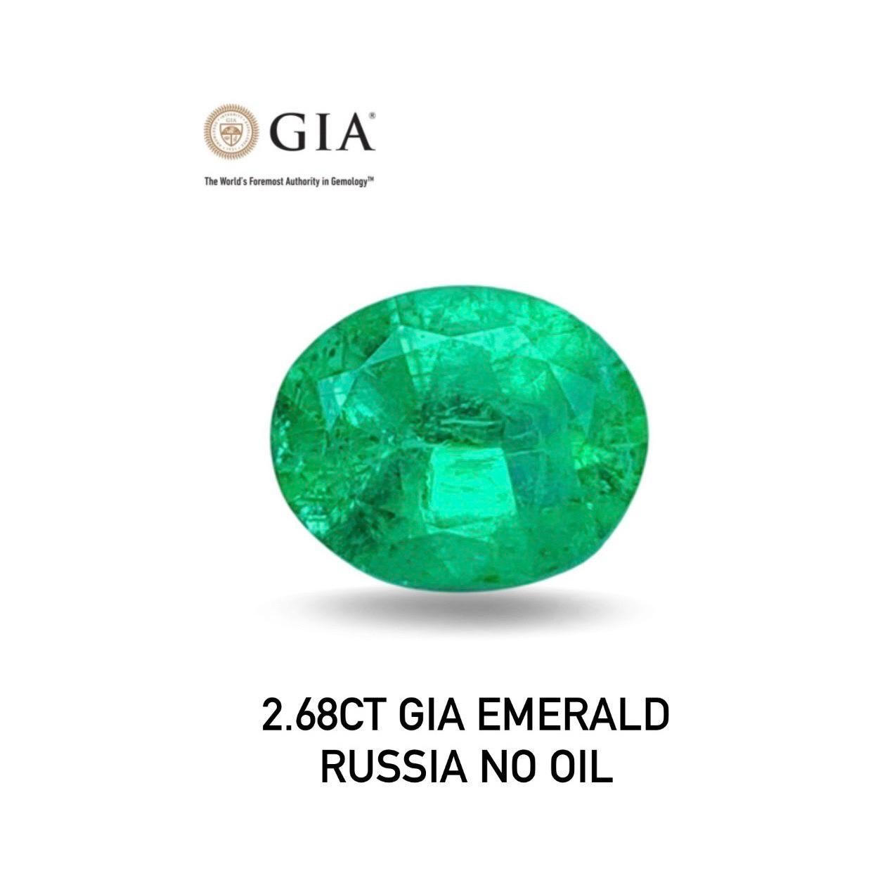 2.68 Ct GIA Certification Natural Emerald Russia No Oil eye clean Gemstone In New Condition For Sale In bangkok, TH