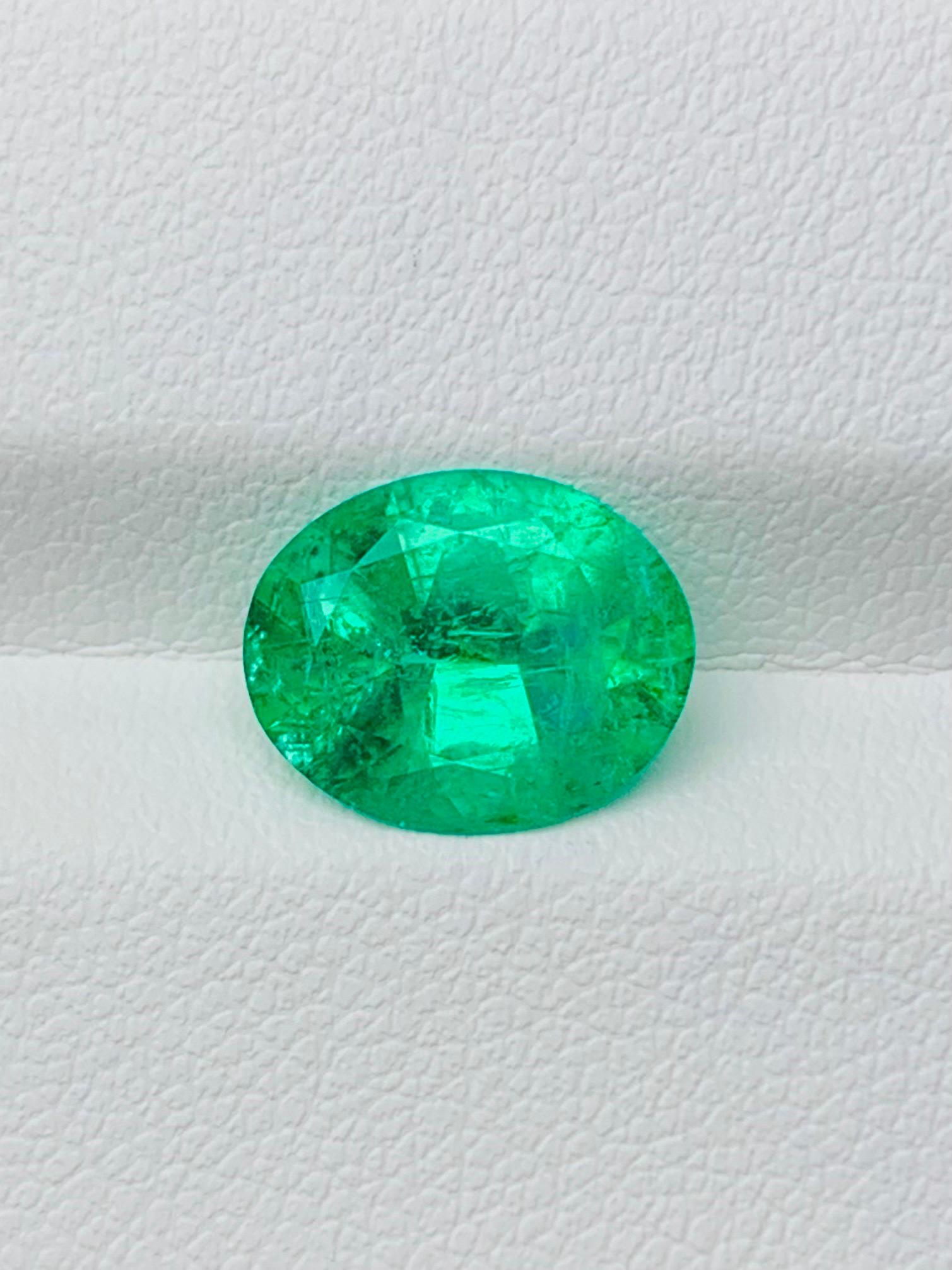 2.68 Ct GIA Certification Natural Emerald Russia No Oil eye clean Gemstone For Sale 1