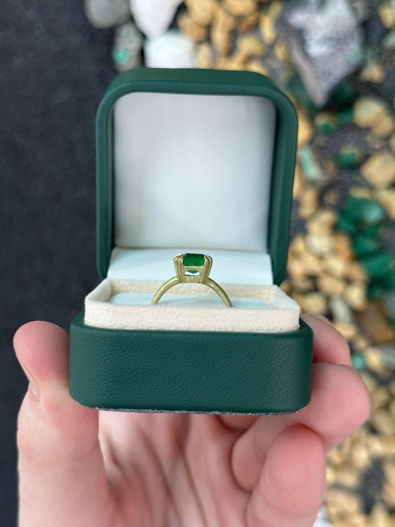 Emerald Cut 2.68ct 18K AAA Green Emerald Solitaire Gold Ring - Satin Finish For Sale