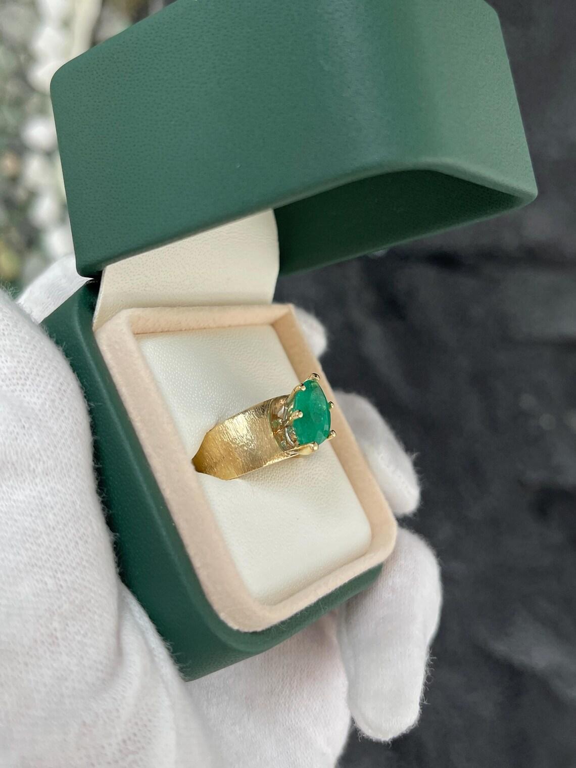 2,68ct Marquise Schliff kolumbianischen Smaragd mit 6 Zacken Gold Solitär Ring (Marquiseschliff) im Angebot