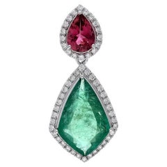 2.68CTS Natural emerald tourmaline pendant 18k white gold, Diamond accent