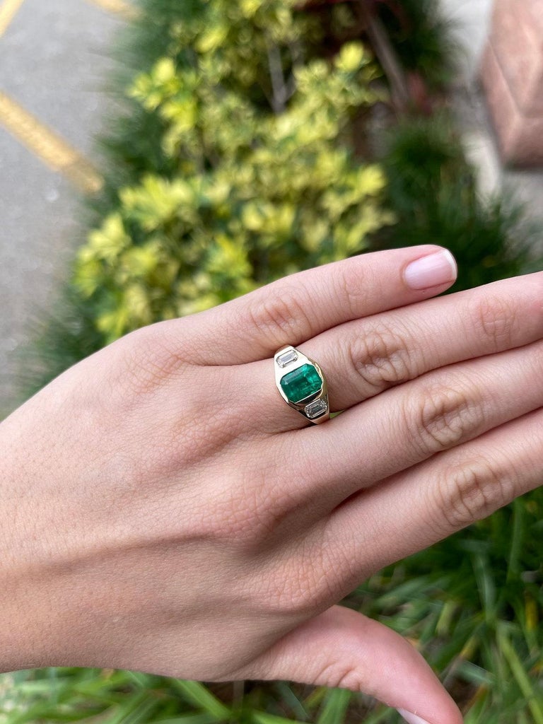 2.68tcw 18K Three Stone Colombian Emerald & Emerald Cut Diamond Gypsy Ring For Sale 2
