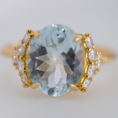 2.69 Carat Aquamarine and Diamond 18k Yellow Gold Contemporary Ring